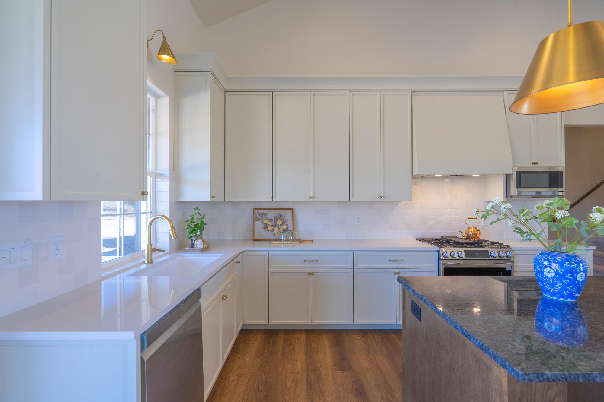 NORTH HILL ESTATES - Residential