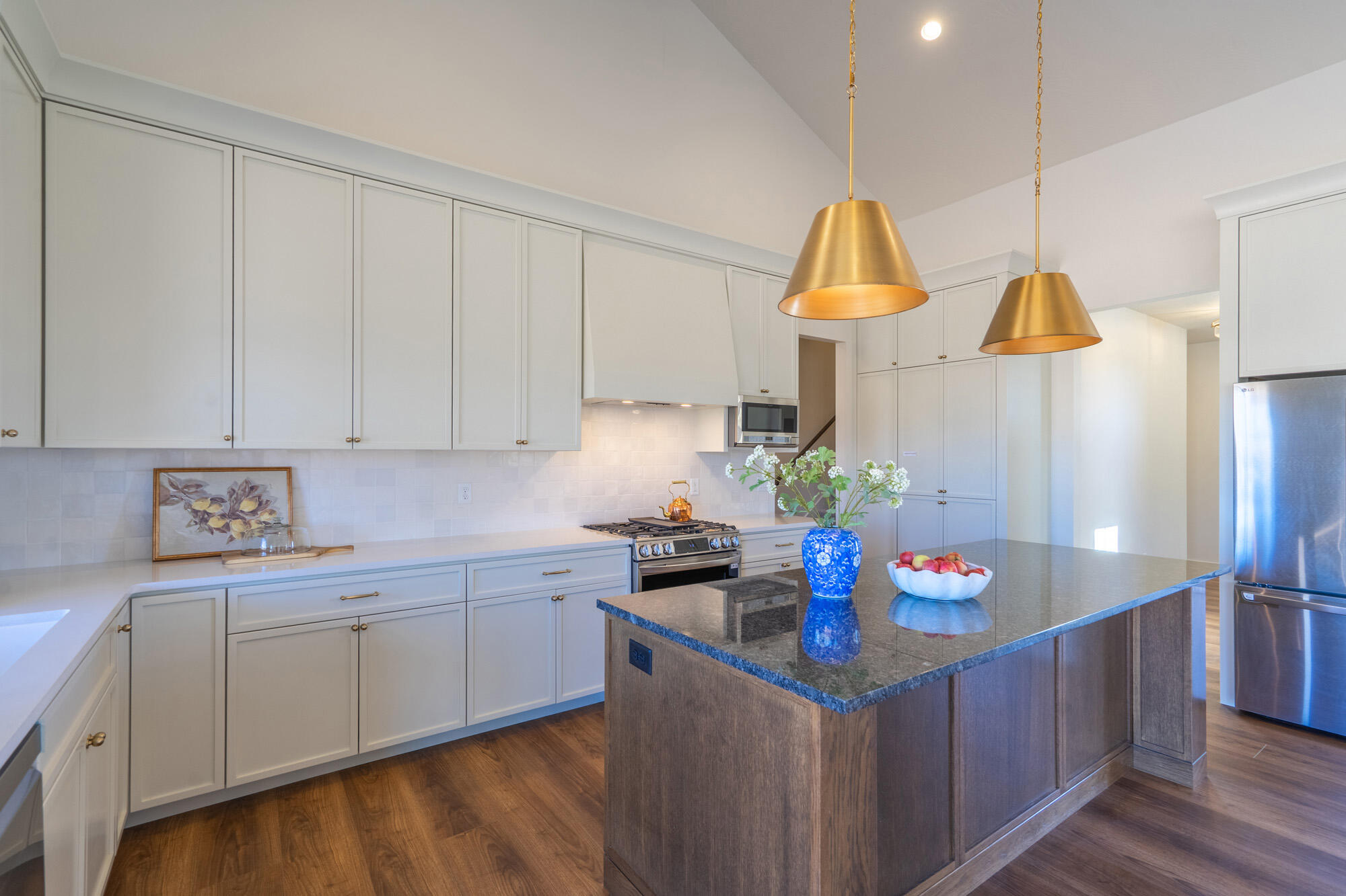 NORTH HILL ESTATES - Residential