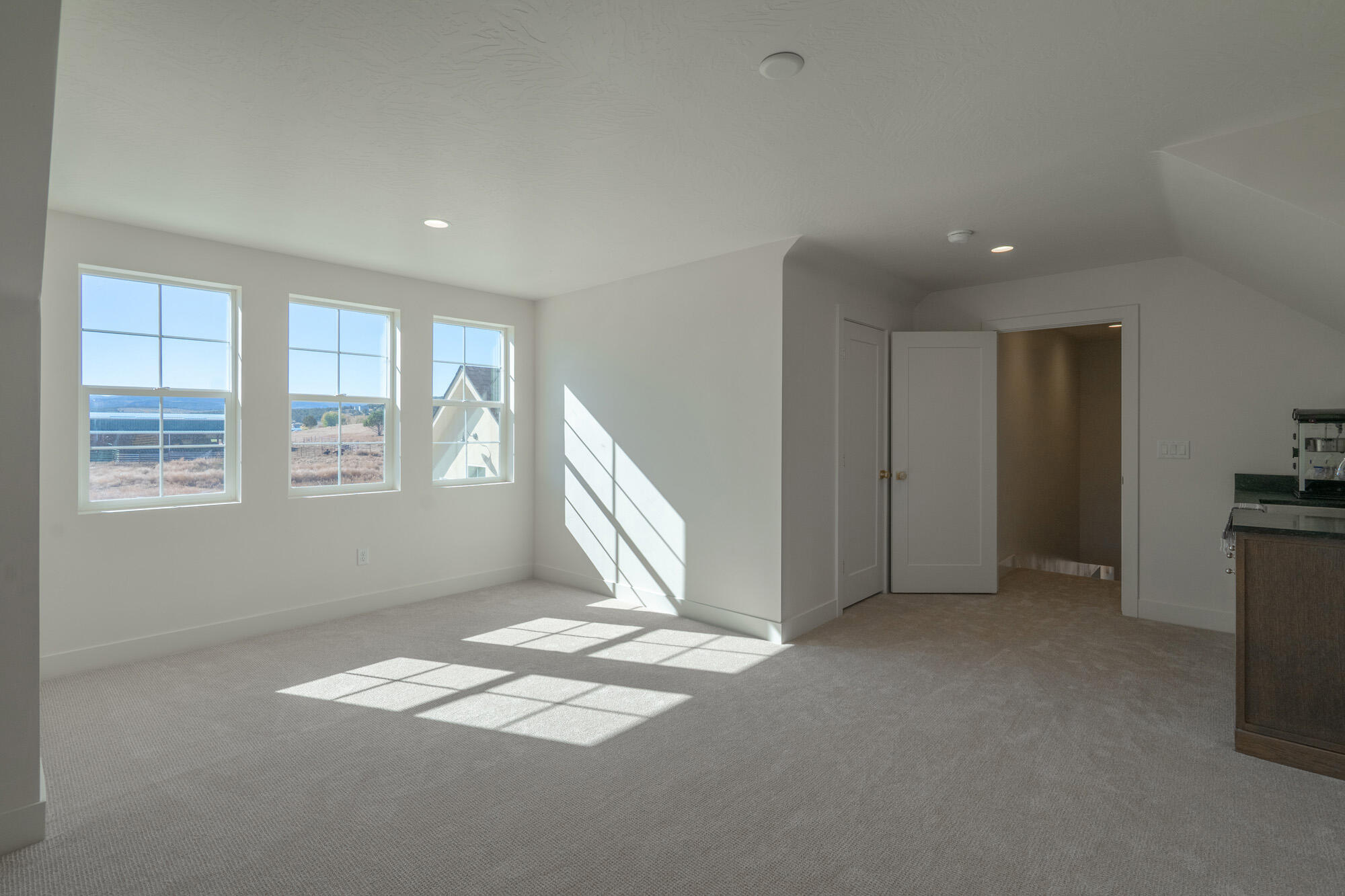 NORTH HILL ESTATES - Residential