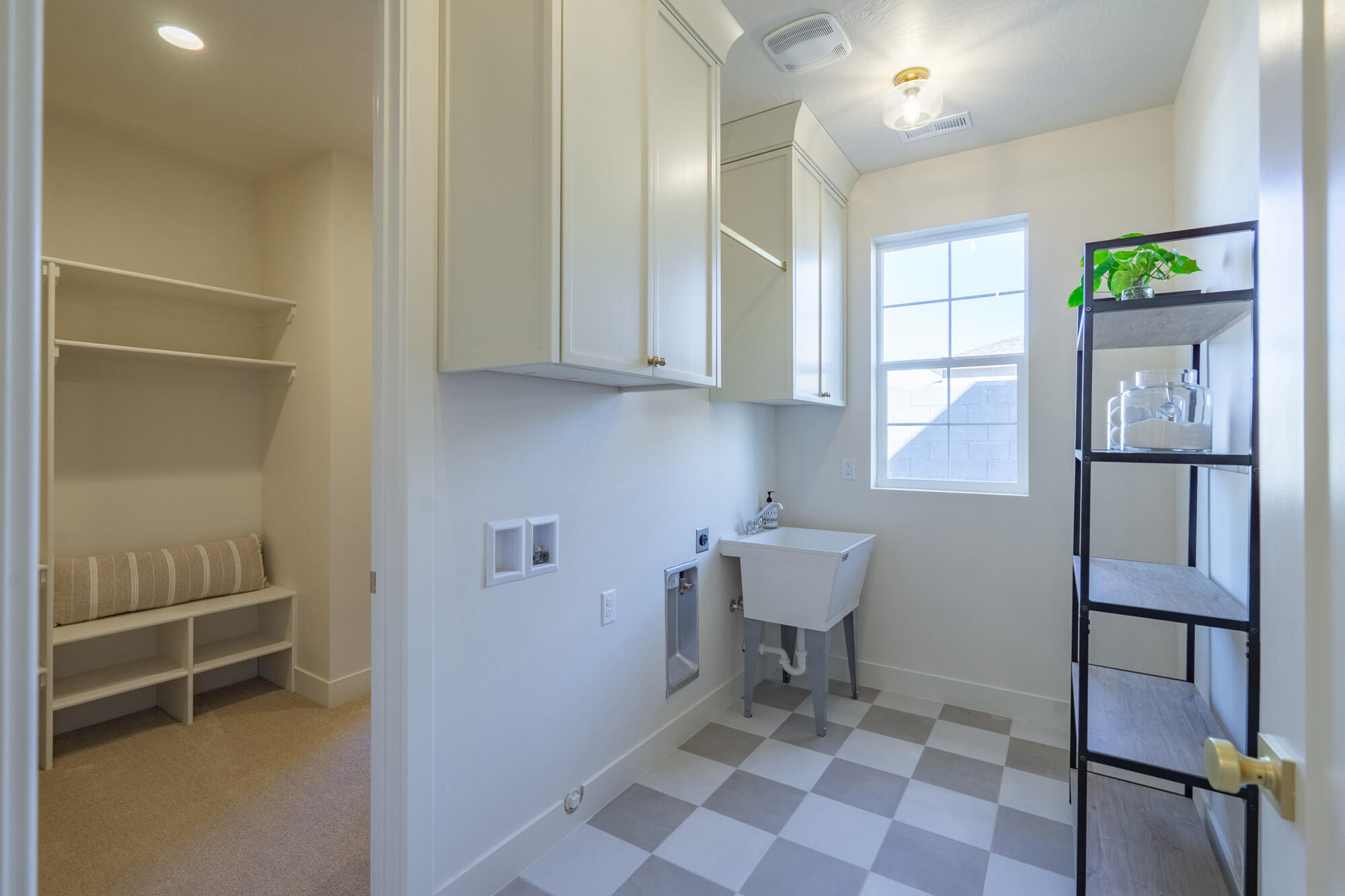 NORTH HILL ESTATES - Residential