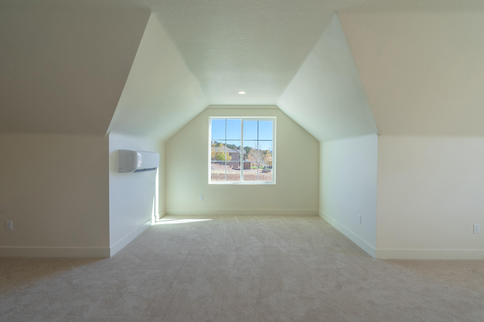 NORTH HILL ESTATES - Residential