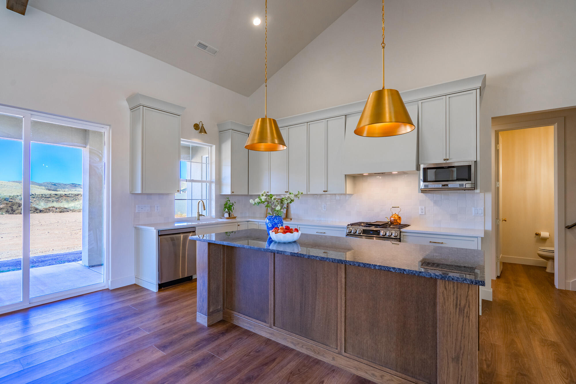 NORTH HILL ESTATES - Residential