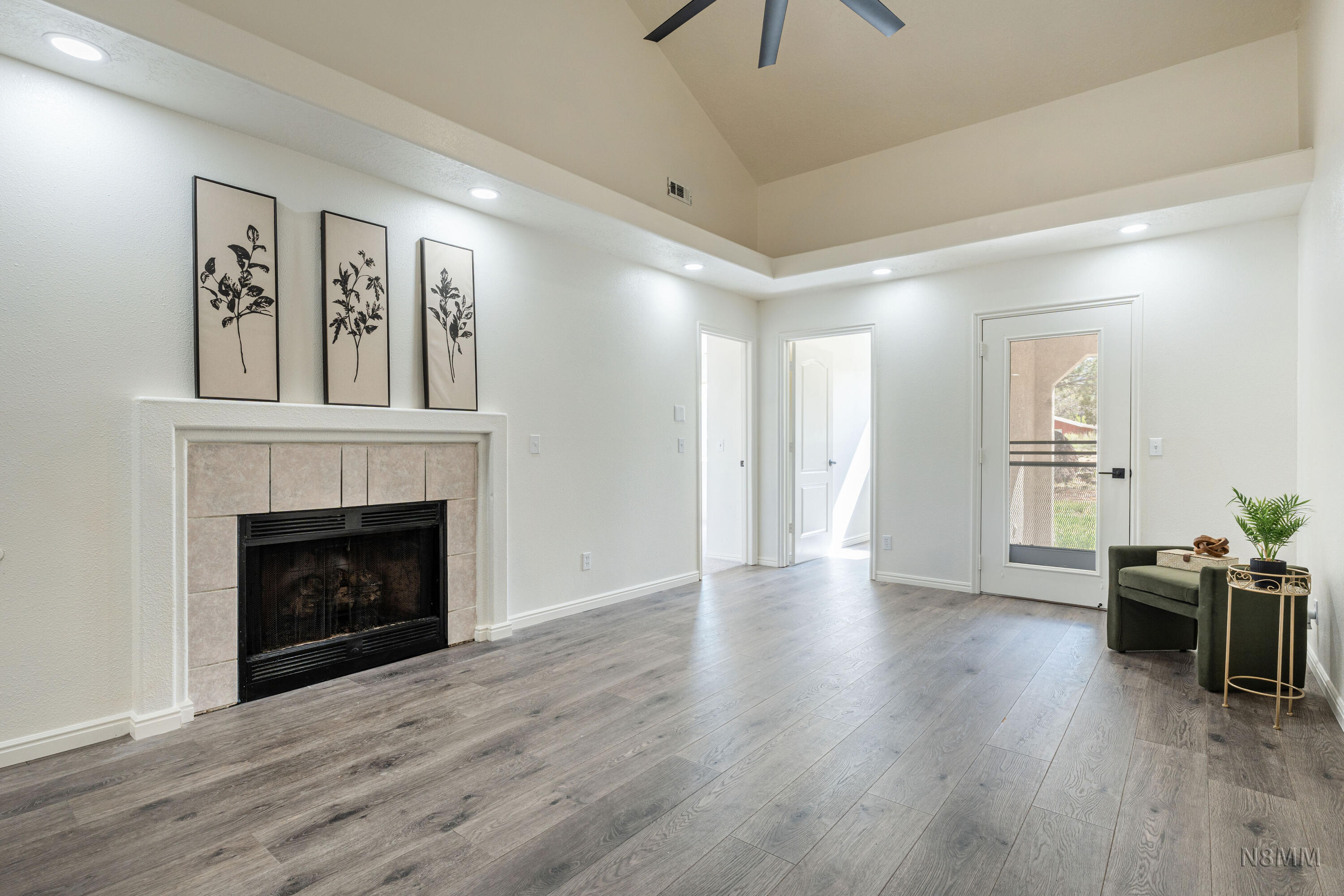 Beautifully renovated single-level home in a prime location near downtown. This move-in-ready property features a brand-new roof, fresh interior and exterior paint, updated light fixtures throughout, new LVP flooring, and plush new carpet in the bedrooms.

The fully remodeled kitchen showcases custom cabinetry, quartz countertops, and comes complete with new stainless steel appliances, including a stove, dishwasher, and refrigerator. The bathroom has also been tastefully updated with a new vanity, sink, and toilets.

Additional upgrades include a new water heater, providing peace of mind for years to come.

Conveniently located close to shopping, dining, and amenities, this home offers both style and functionality in an ideal setting.

Owner is a licensed Realtor.