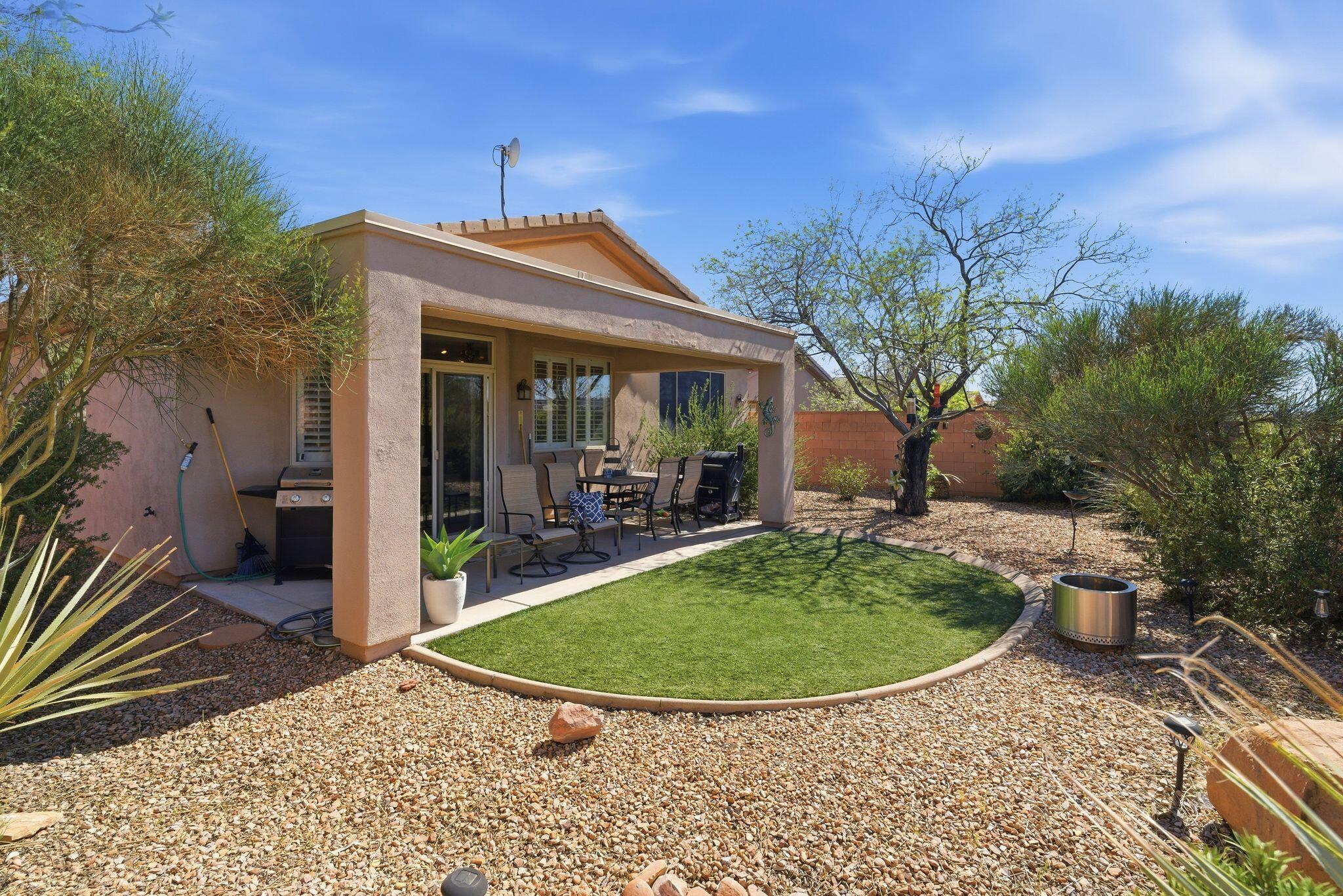 CORAL CANYON - Residential