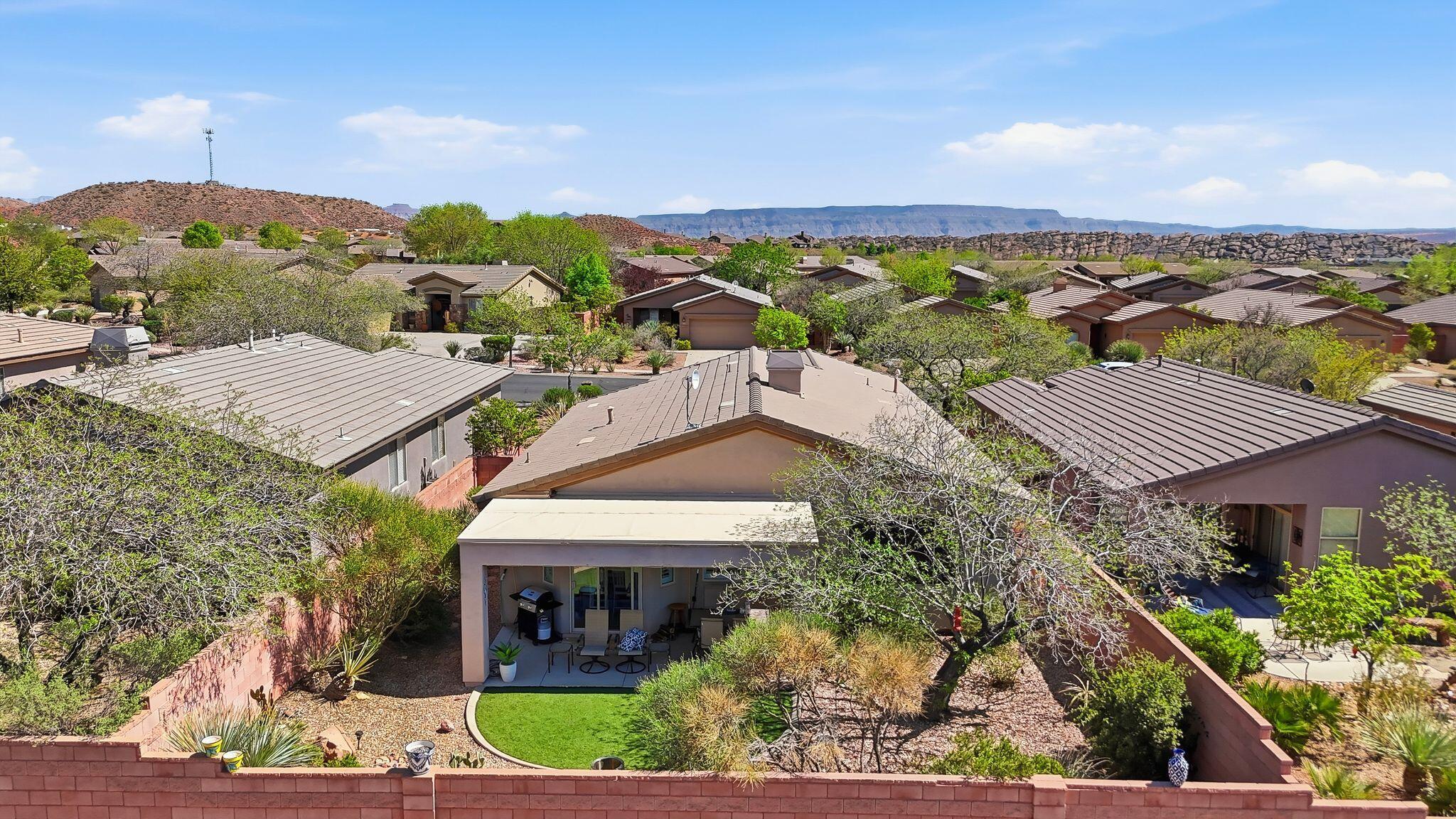 CORAL CANYON - Residential