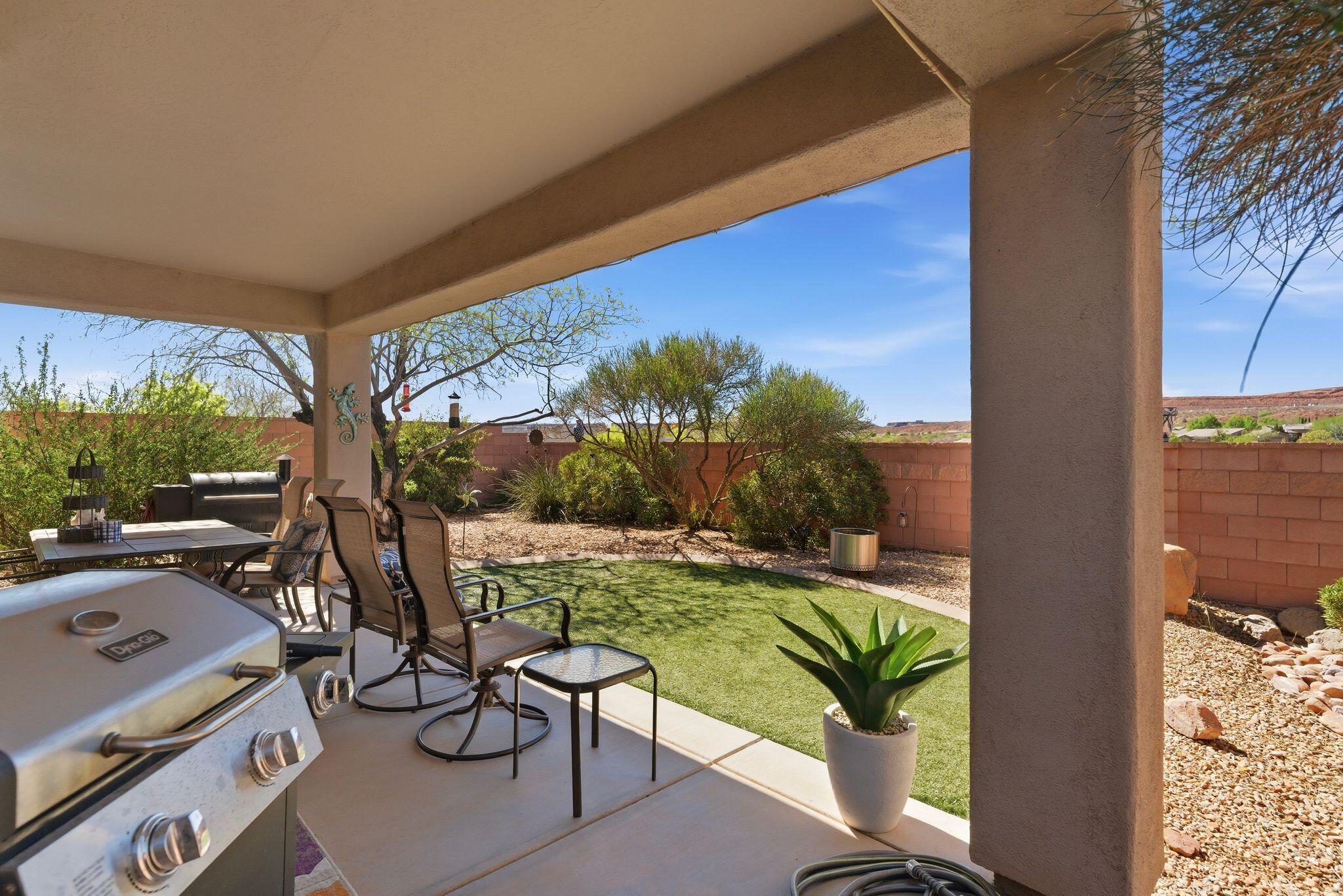CORAL CANYON - Residential