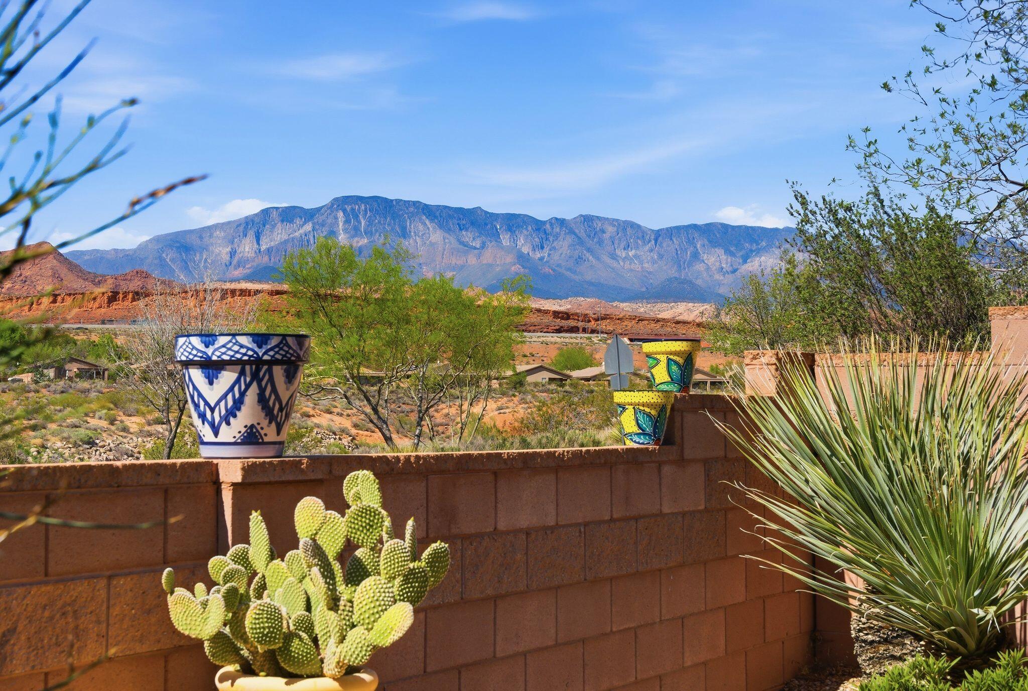 CORAL CANYON - Residential