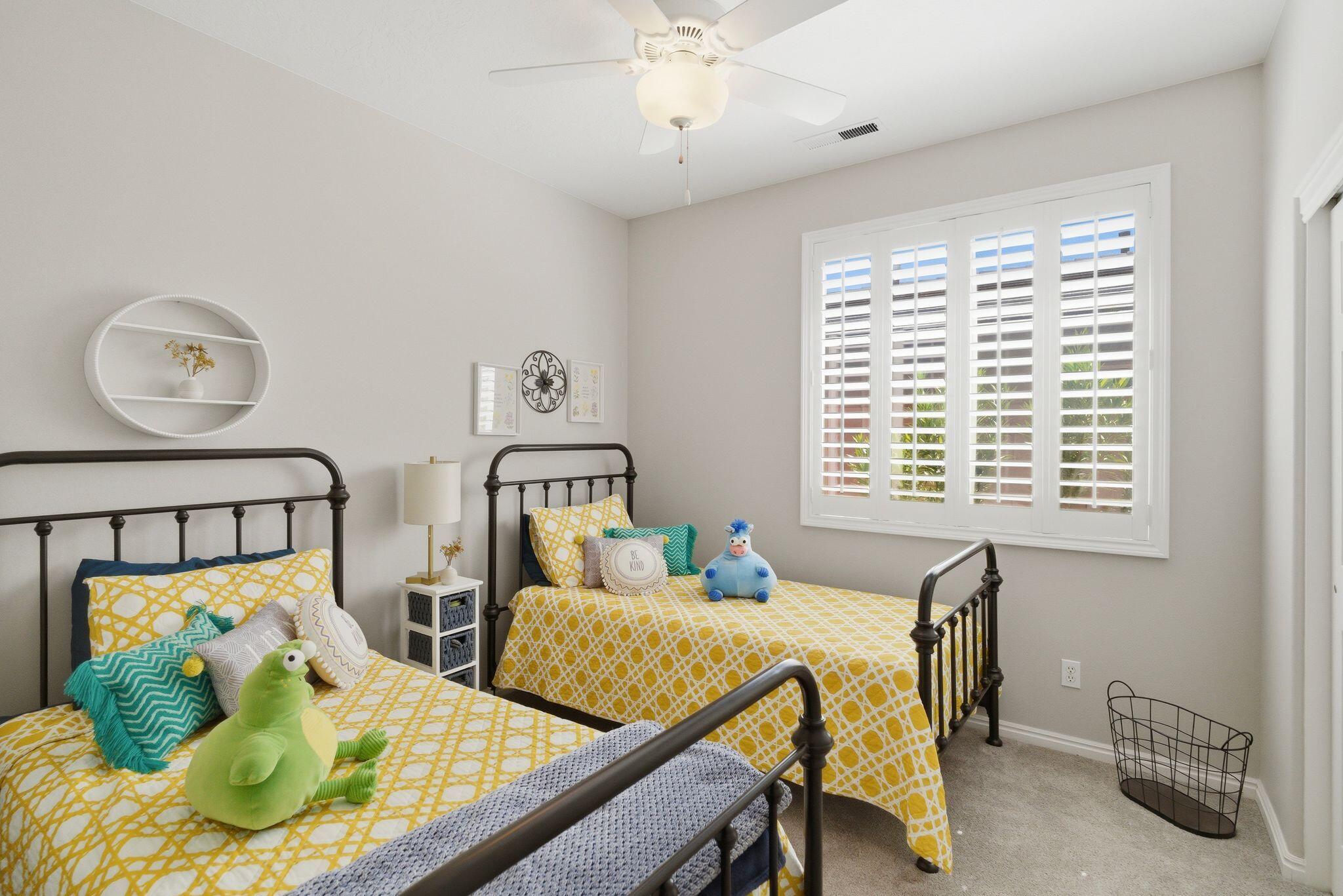 CORAL CANYON - Residential