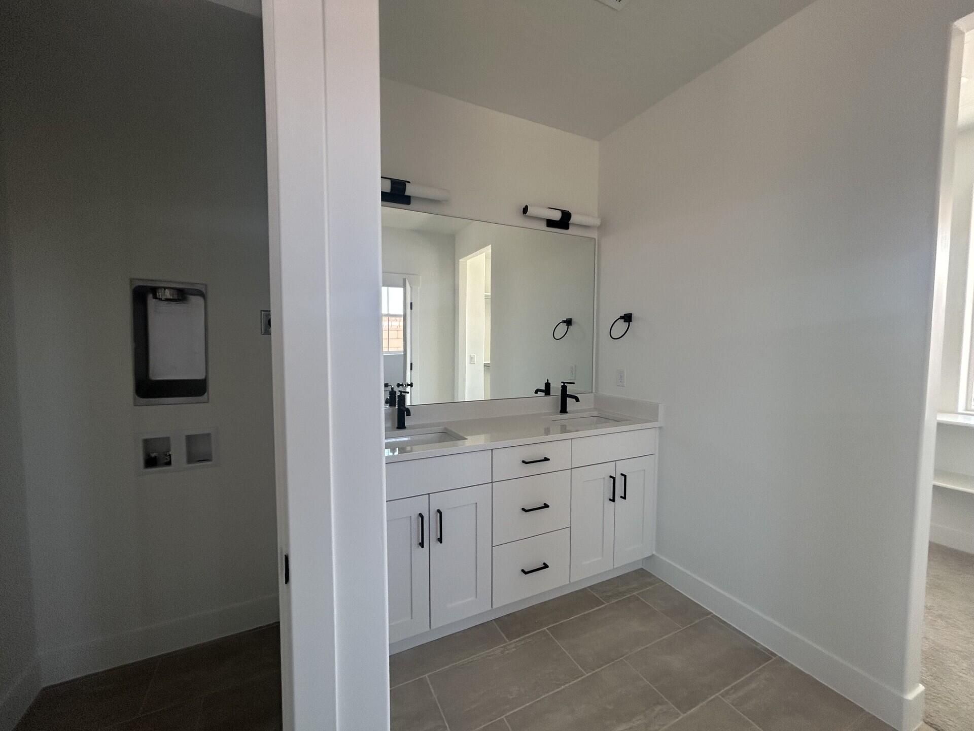 DESERT COLOR SAGE HAVEN - Residential