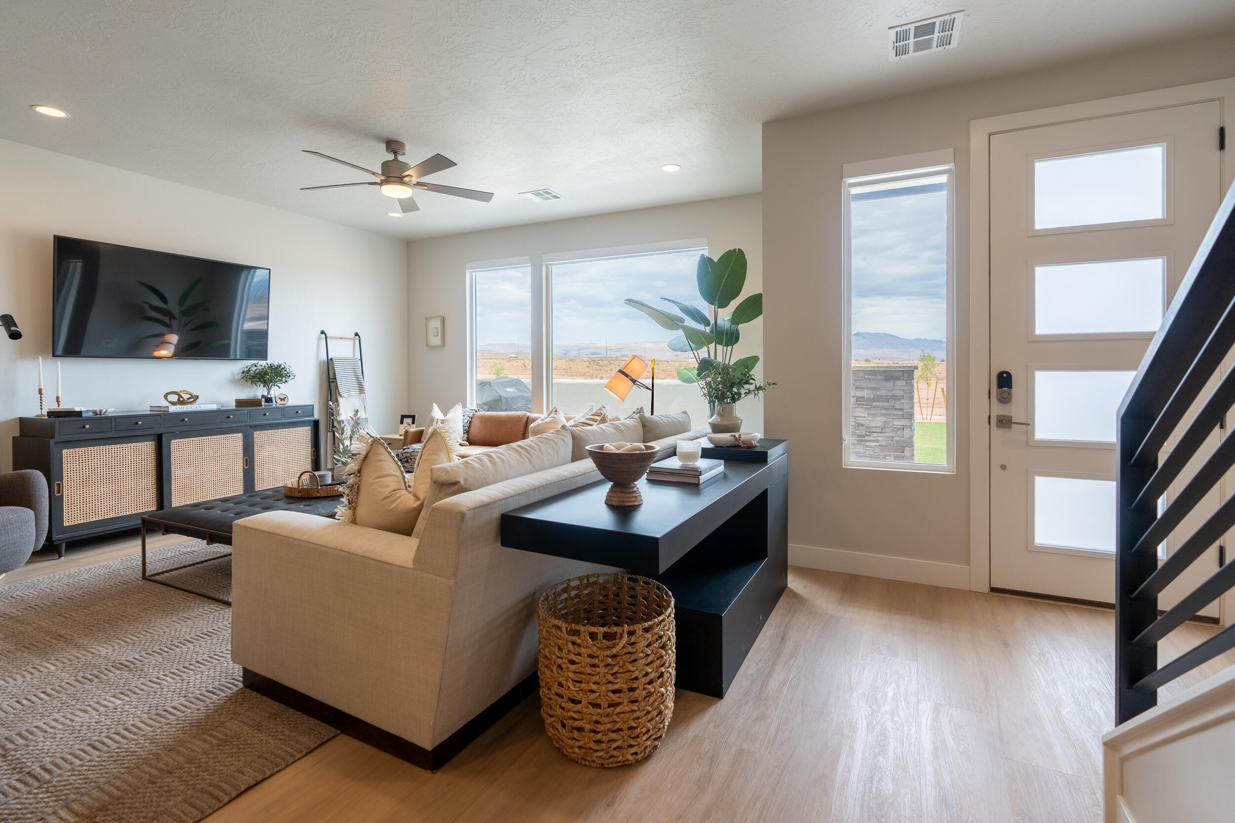 DESERT COLOR RESORT - Residential
