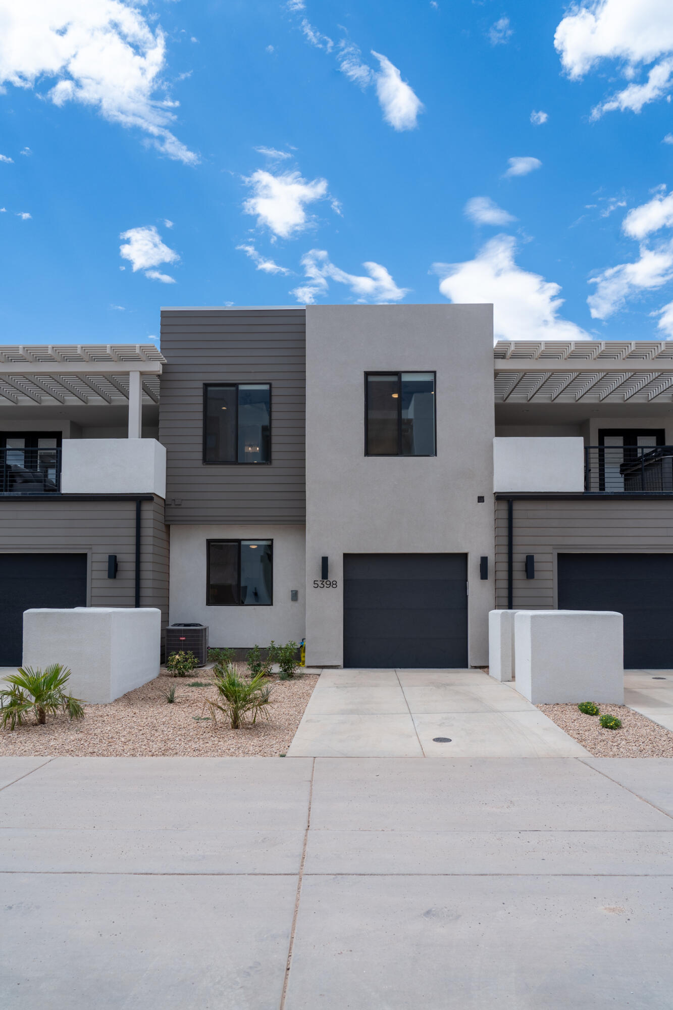 DESERT COLOR RESORT - Residential