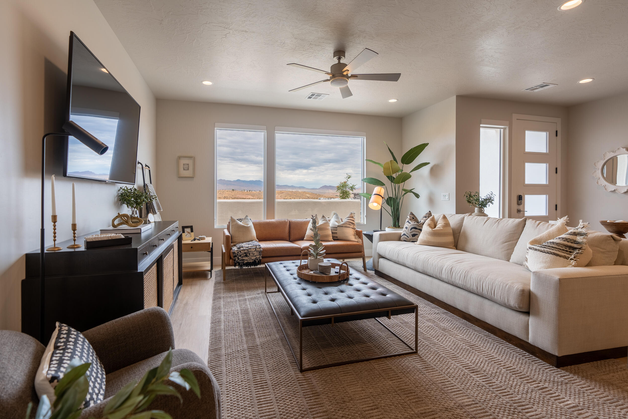 DESERT COLOR RESORT - Residential
