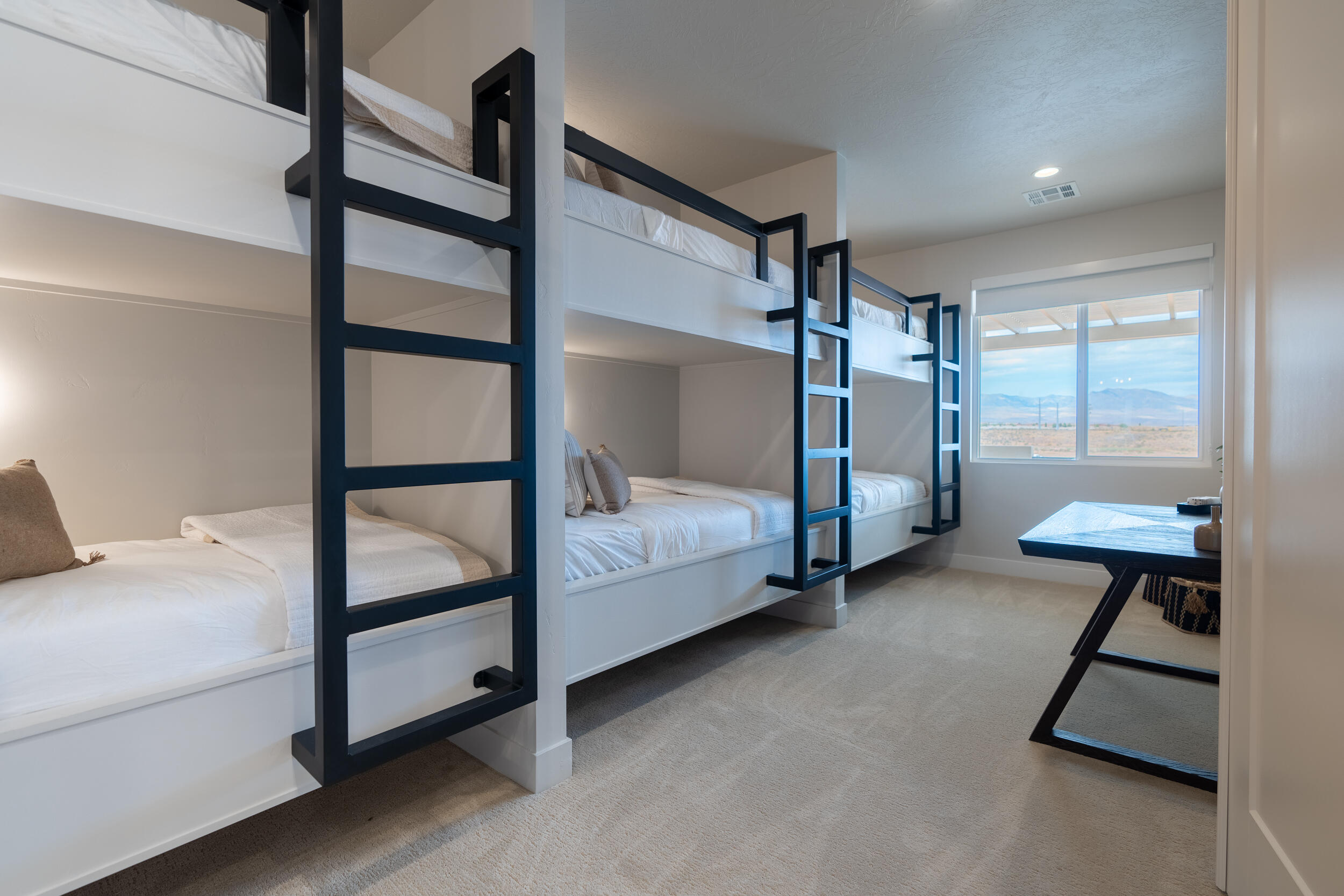 DESERT COLOR RESORT - Residential