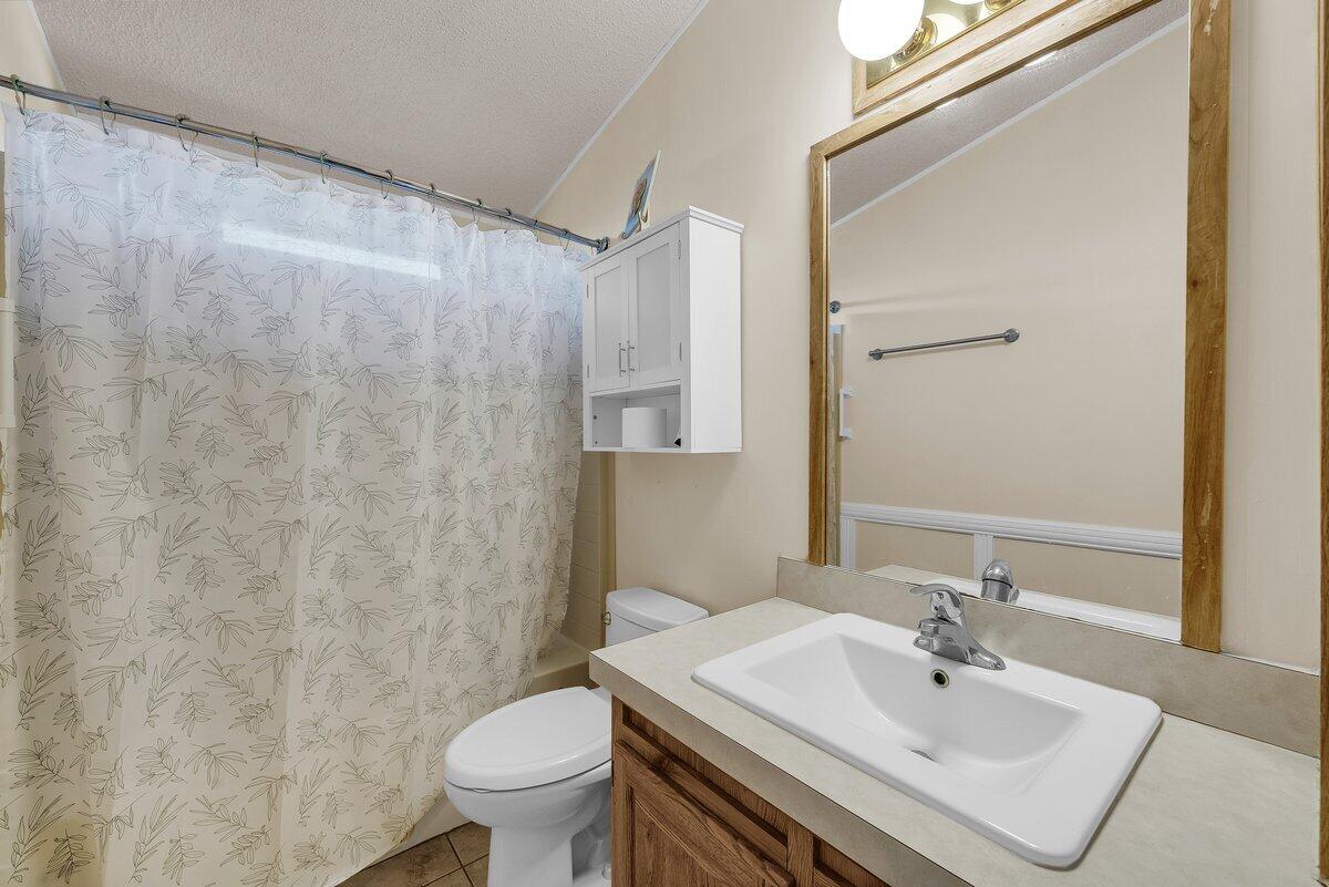 RAINBOW RIDGE MOBILE HOME PARK - Residential