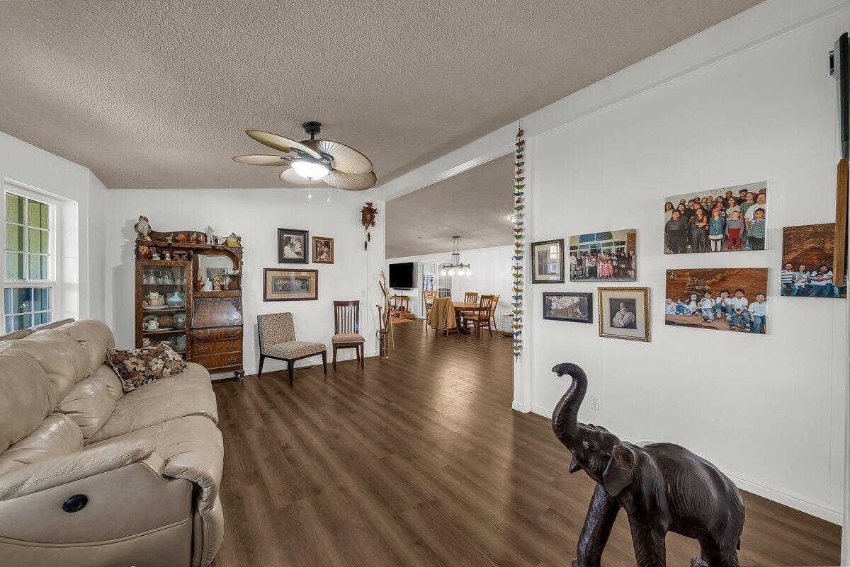 RAINBOW RIDGE MOBILE HOME PARK - Residential