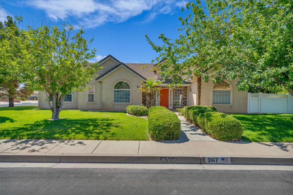 Charming 3 bedroom, 2 bath home in the heart of Santa Clara with spacious 3- car garage! This single- level floor plan offers an open kitchen and living area, a private owner's suite. Enjoy the quiet neighborhood, nearby parks and trails, and all the space you need for vehicles, toys, or storage. The detached 20' X 18' family room provides versatile use- ideal as a home office or with the potential to be converted into a detached casita for additional income.  Brand new carpet as of February!  Call for a showing today!