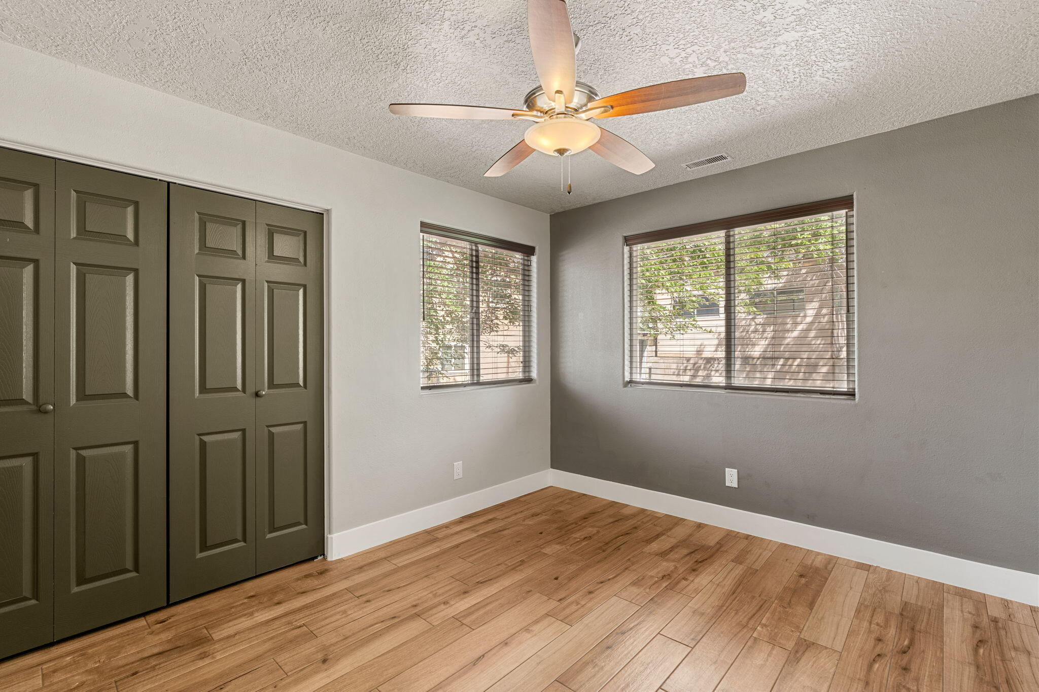 TOQUERVILLE TOWNSITE - Residential