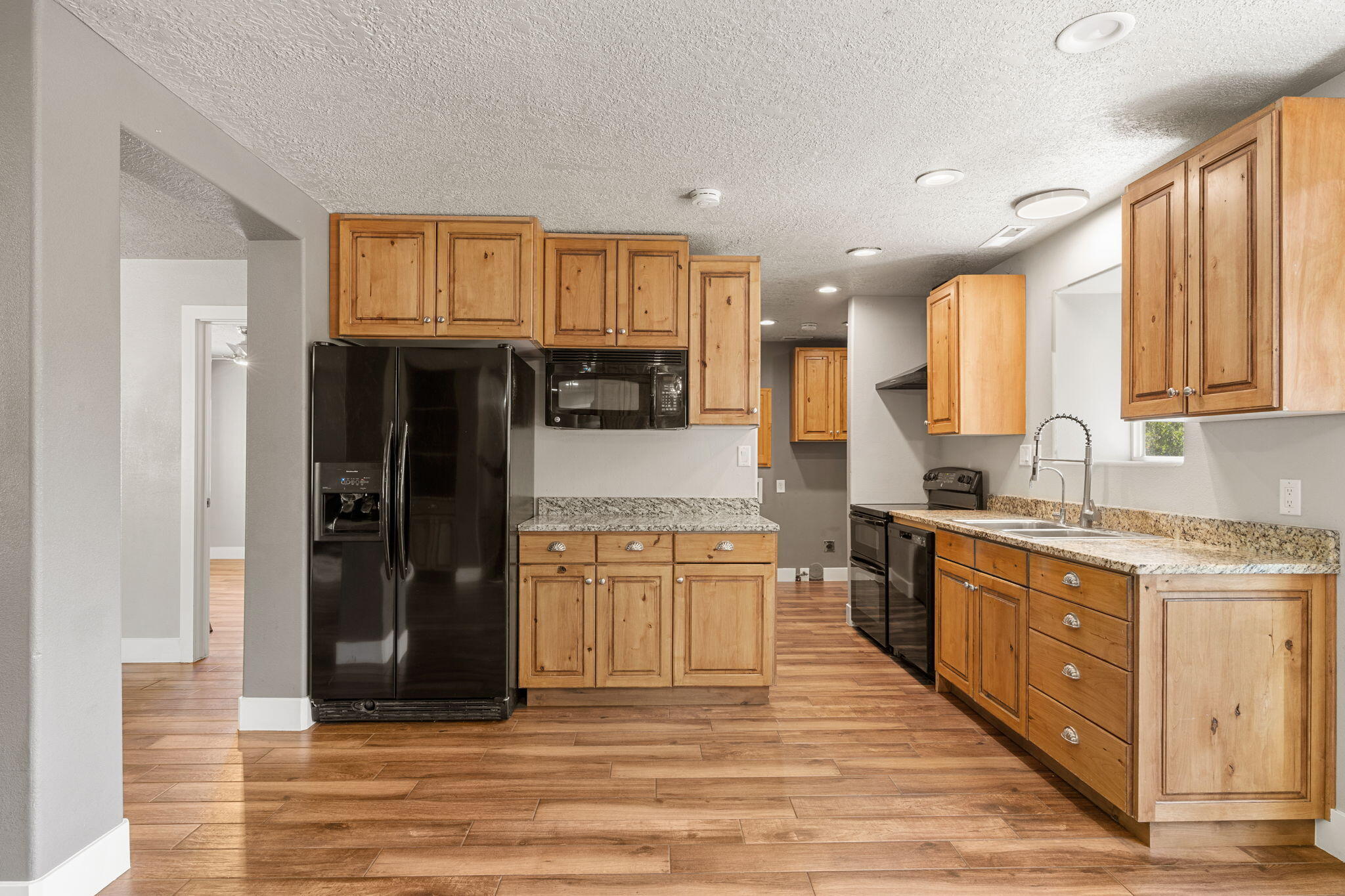 TOQUERVILLE TOWNSITE - Residential