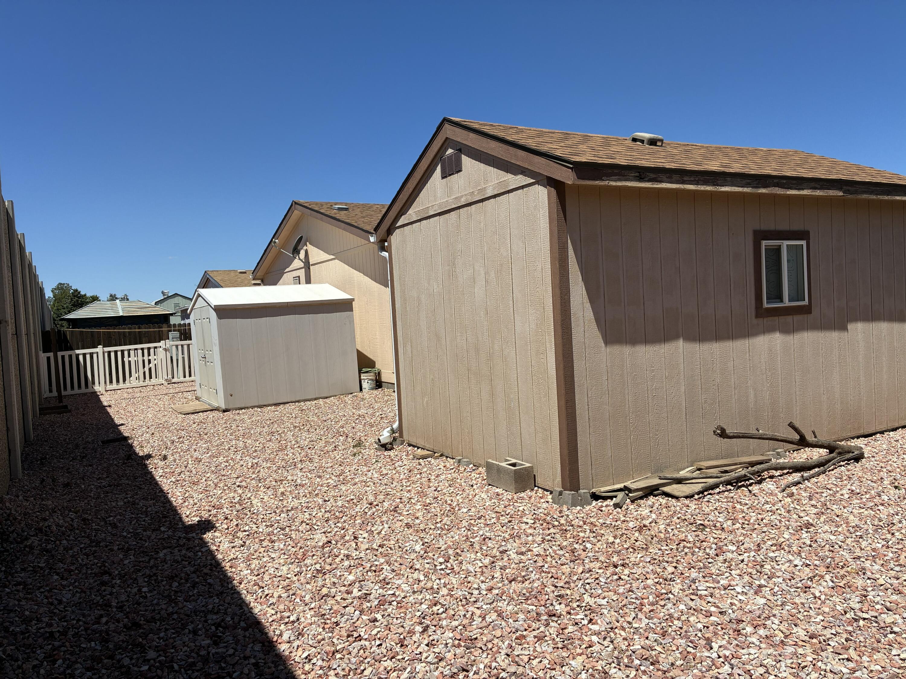 LAVA BLUFF MOBILE HOME PARK - Residential