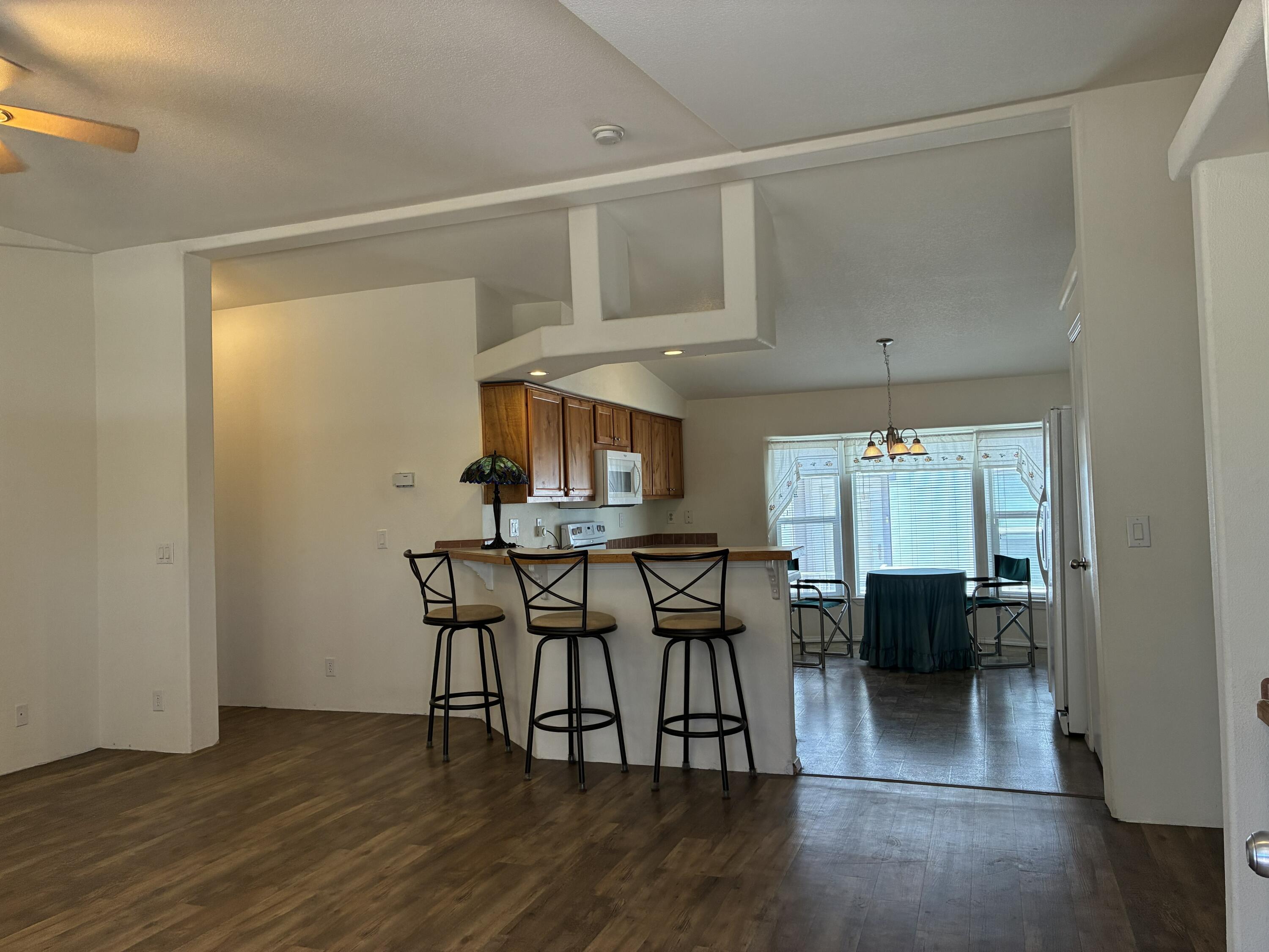 LAVA BLUFF MOBILE HOME PARK - Residential