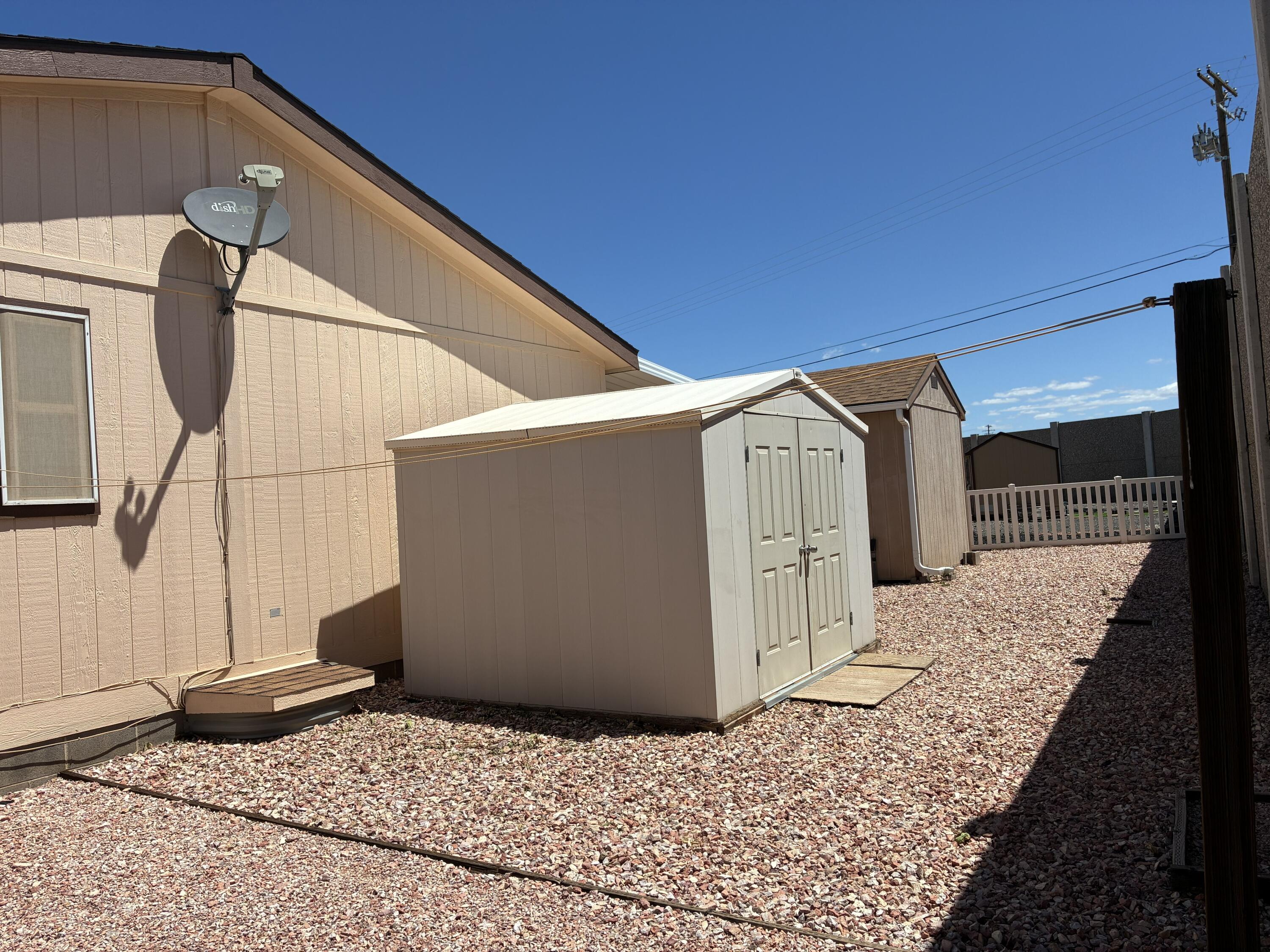 LAVA BLUFF MOBILE HOME PARK - Residential