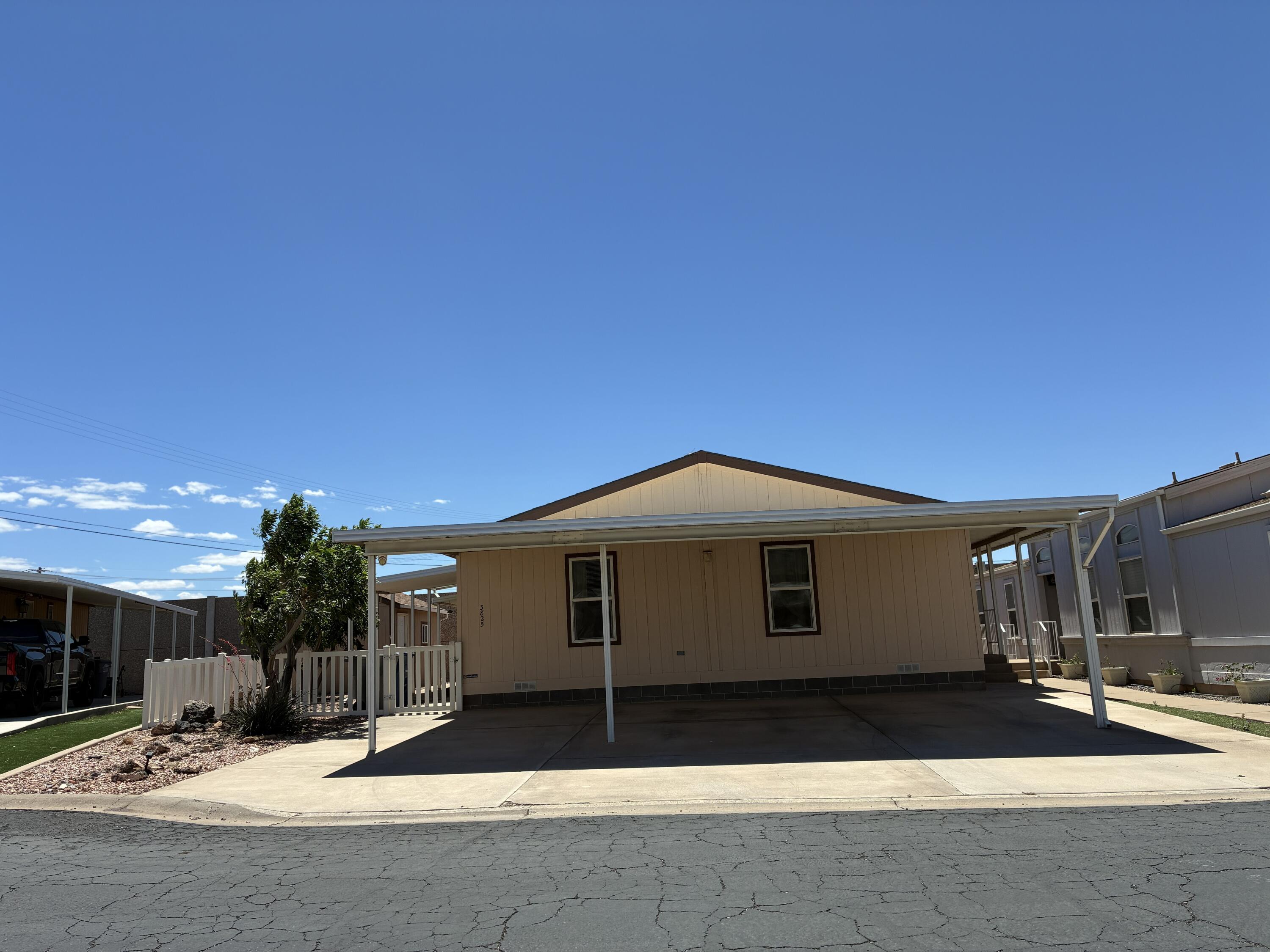 LAVA BLUFF MOBILE HOME PARK - Residential