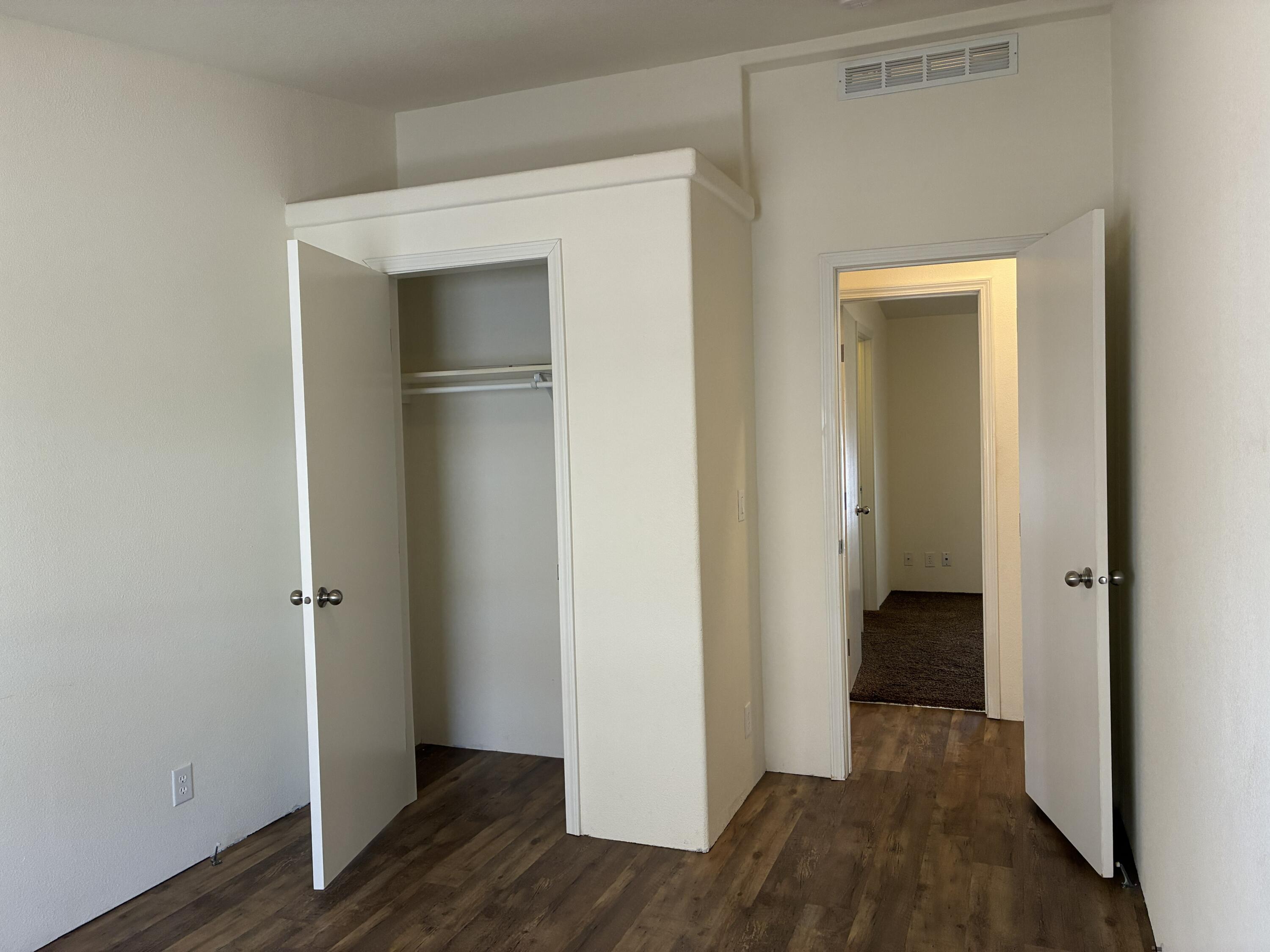 LAVA BLUFF MOBILE HOME PARK - Residential