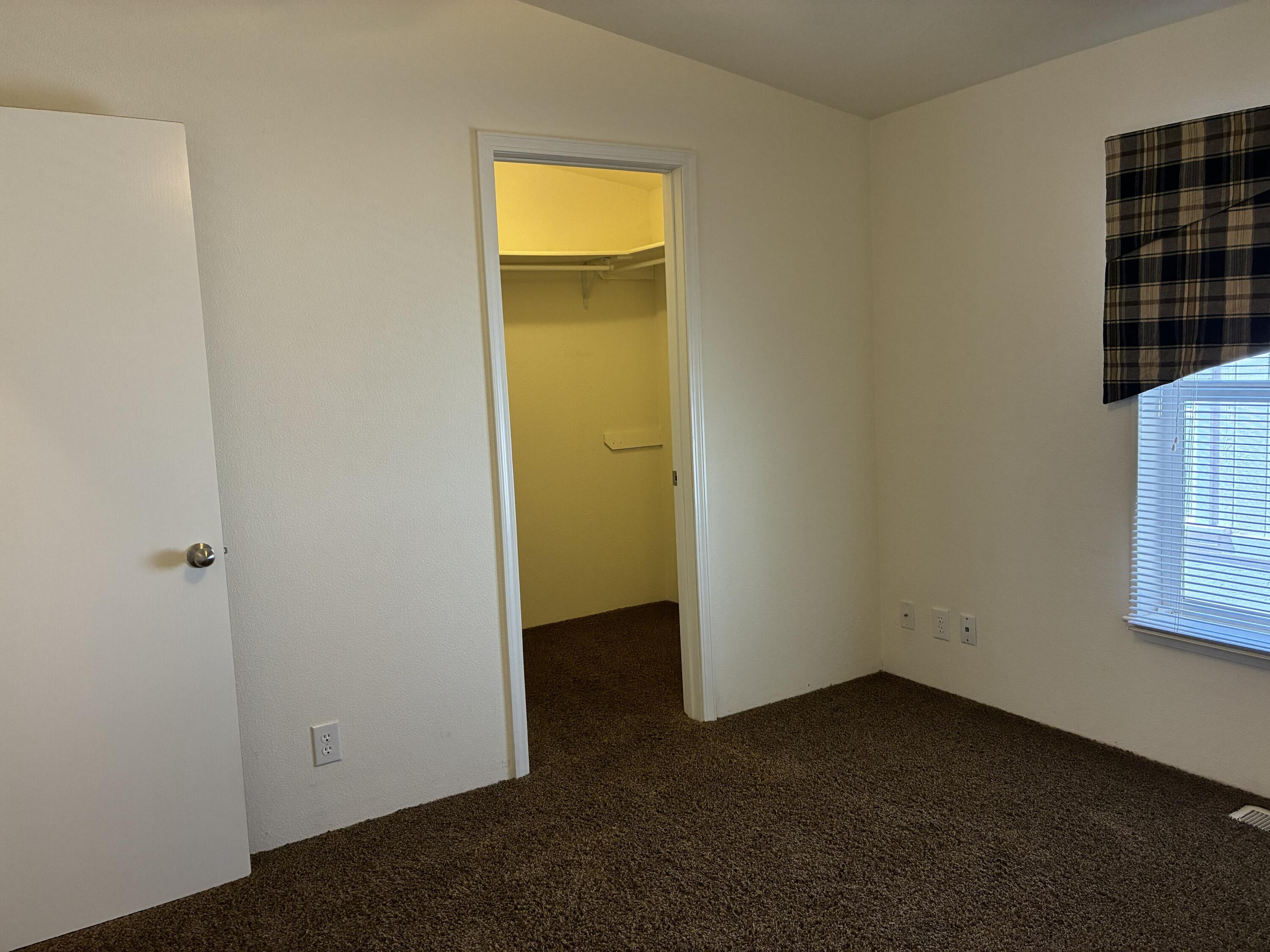 LAVA BLUFF MOBILE HOME PARK - Residential