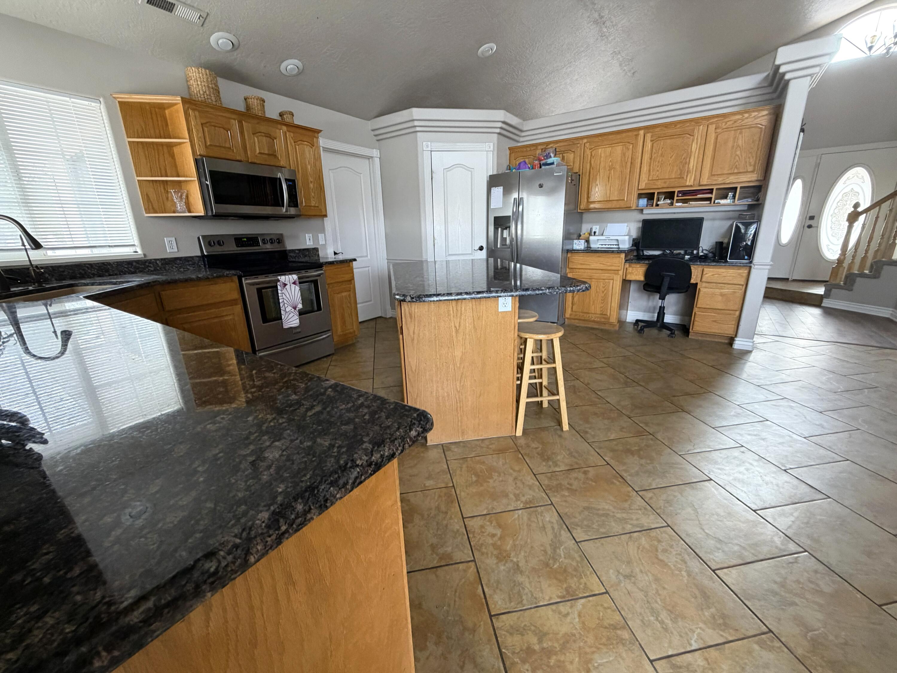 BLOOMINGTON HILLS - Residential