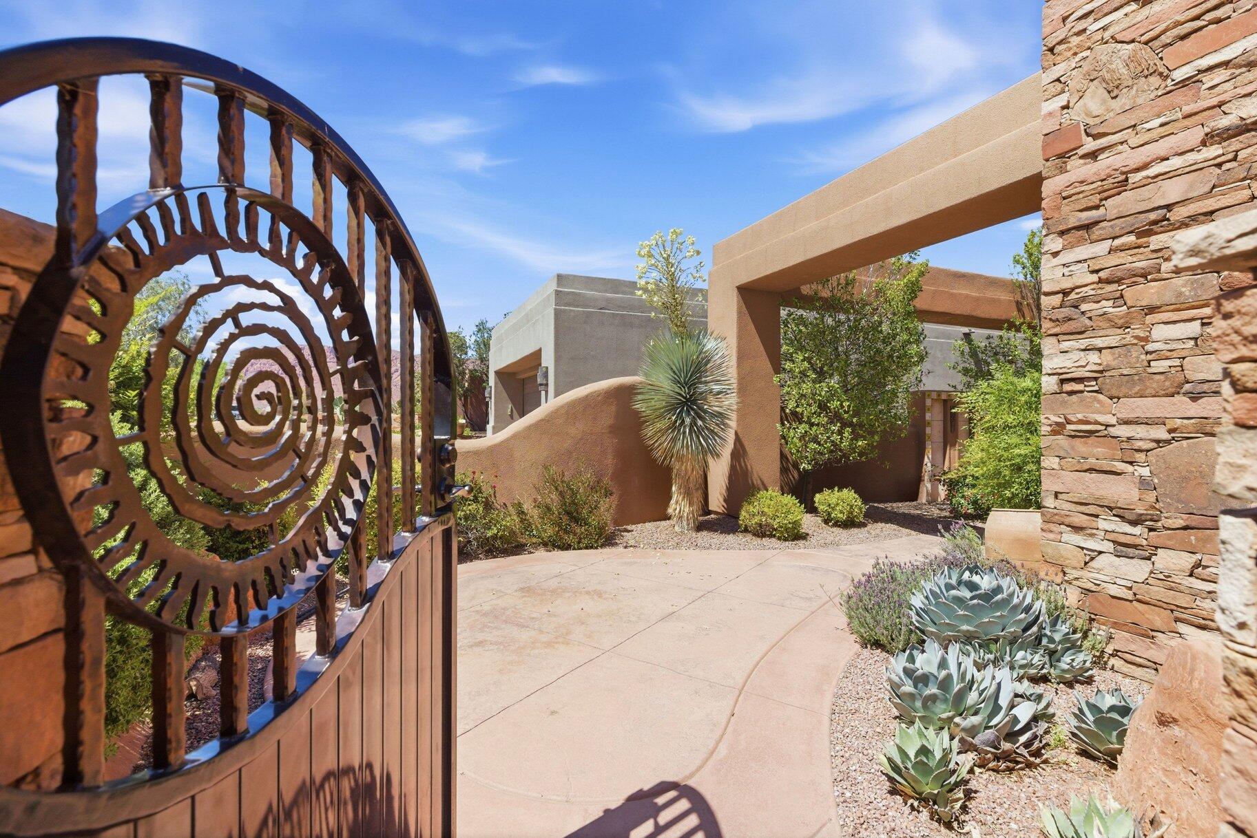ENTRADA KACHINA SPRINGS - Residential