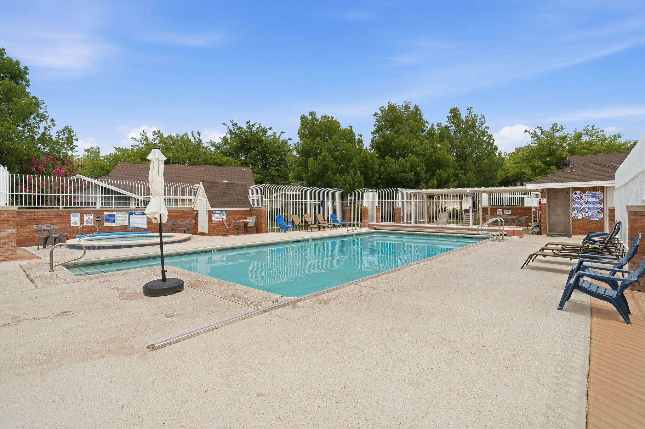 RED CANYON TOWNHOMES - Residential