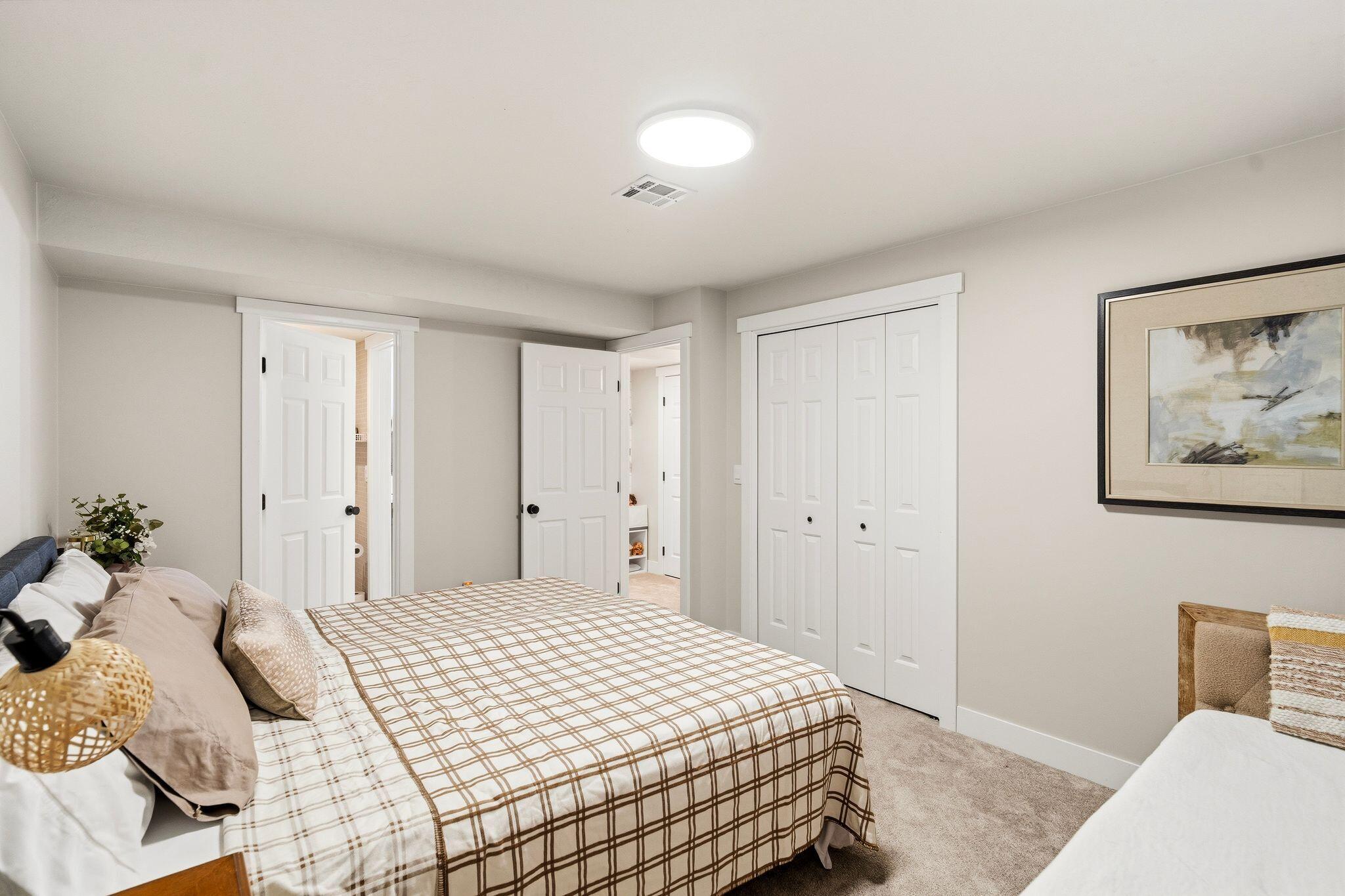 RED CANYON TOWNHOMES - Residential