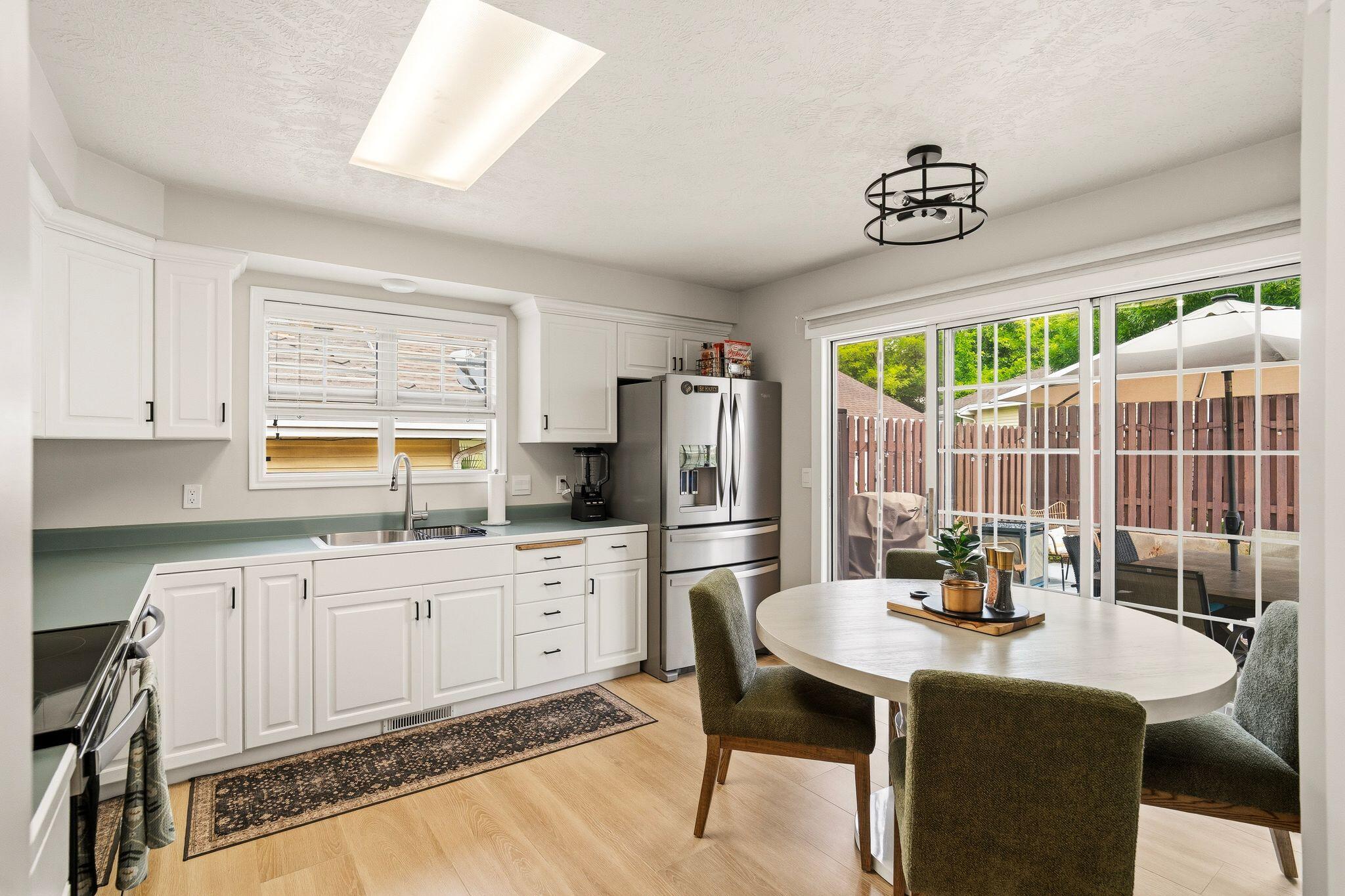 RED CANYON TOWNHOMES - Residential