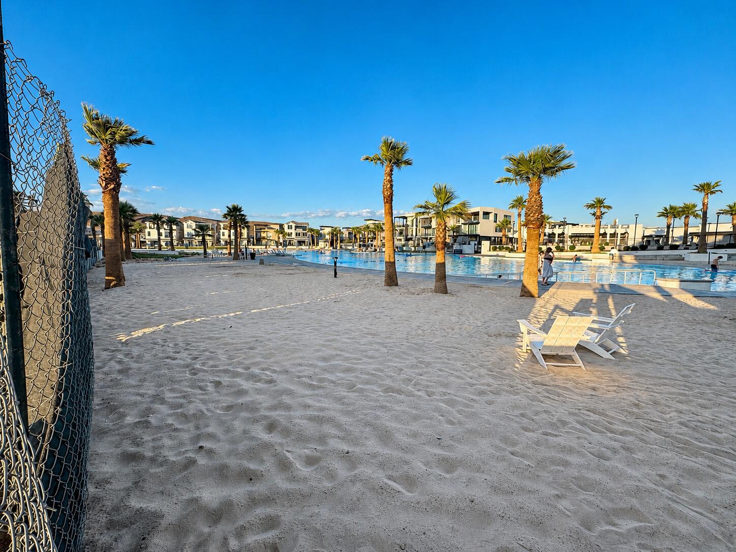 DESERT COLOR SHORES & RESORT WATERS EDGE - Land
