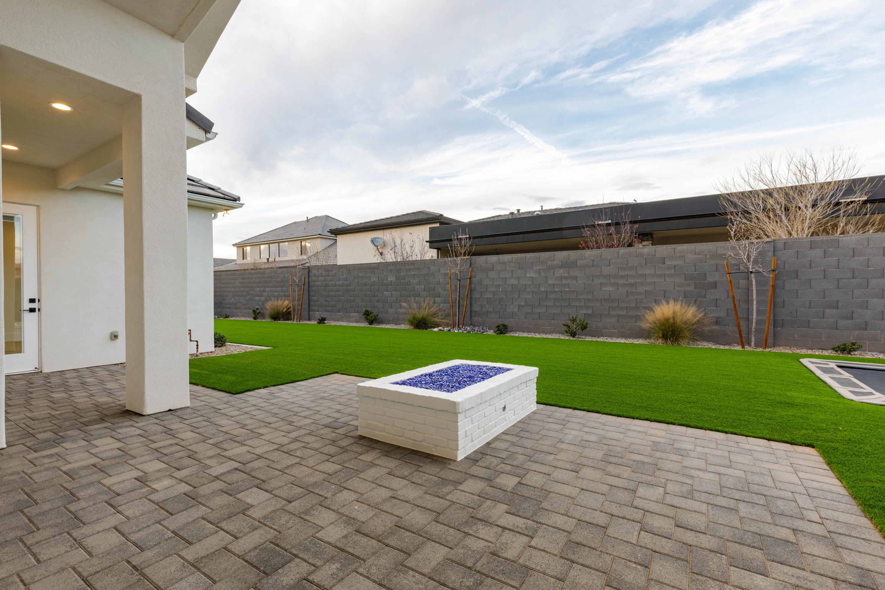 SYCAMORE VILLAGE - Residential