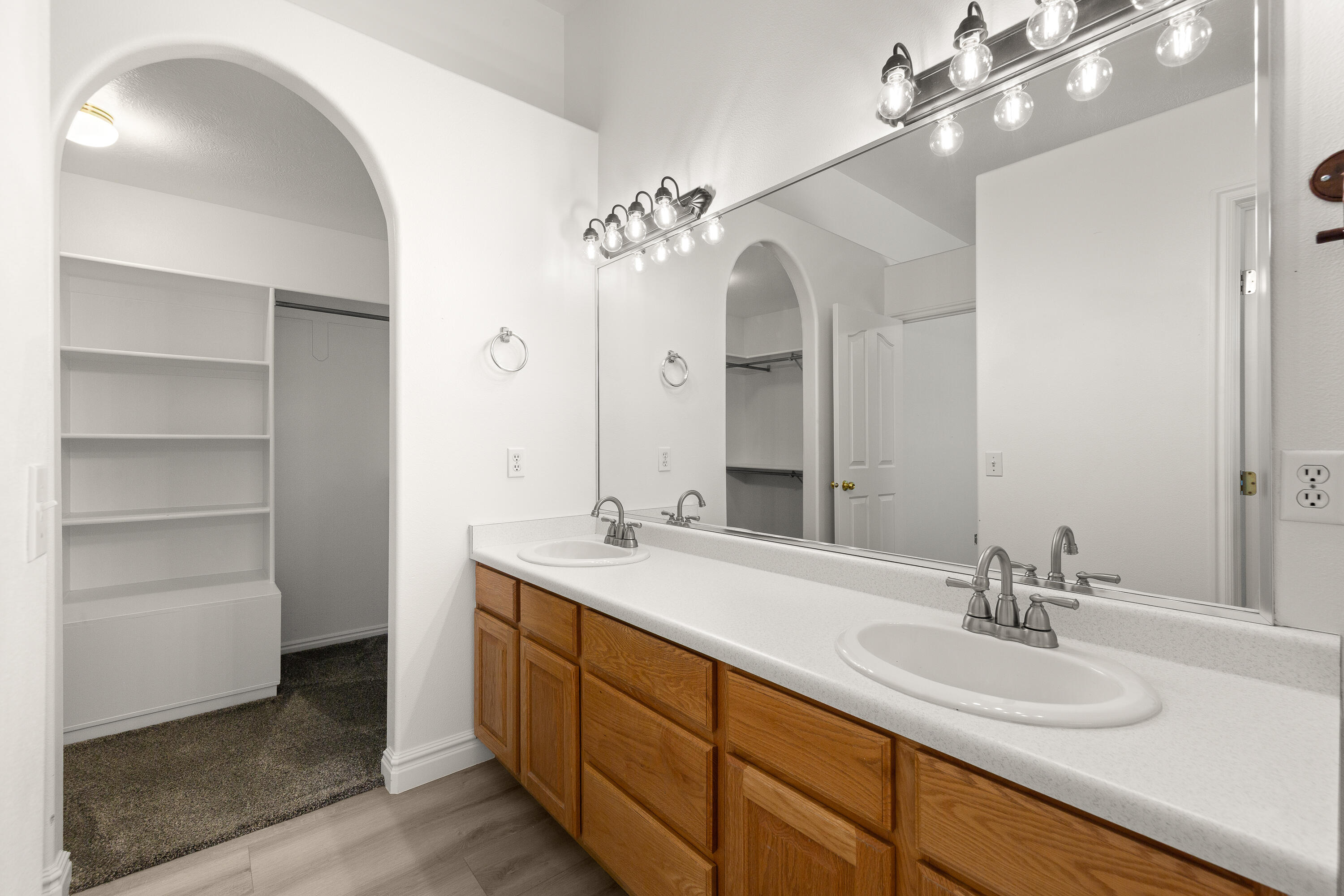 SUMMIT RIDGE - Residential