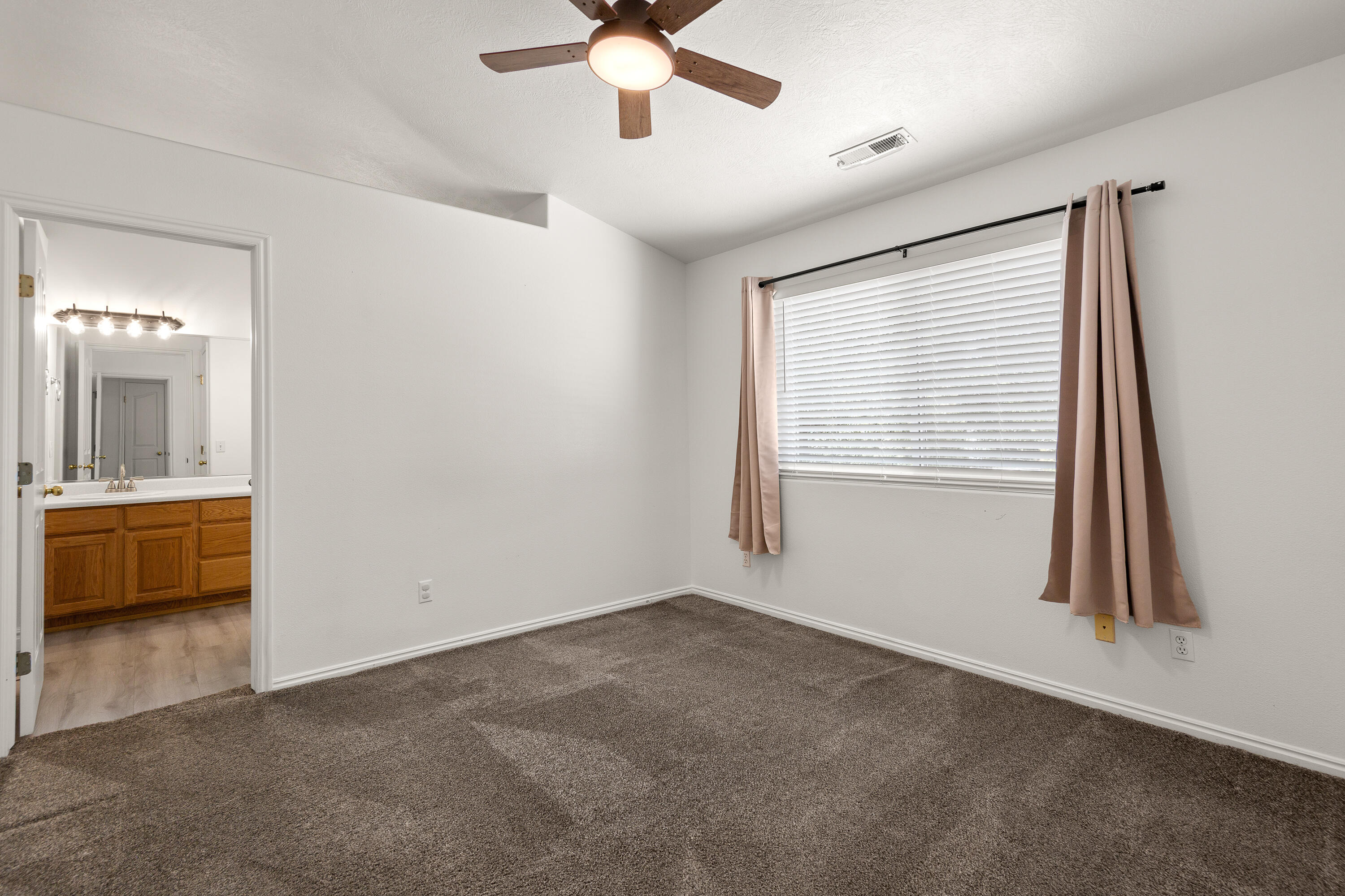 SUMMIT RIDGE - Residential