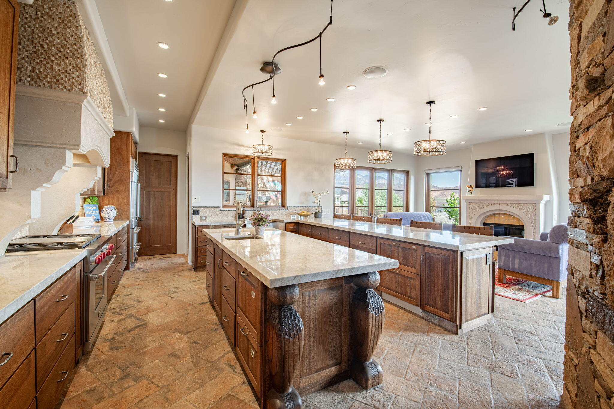 NORTHBRIDGE ESTATES - Residential