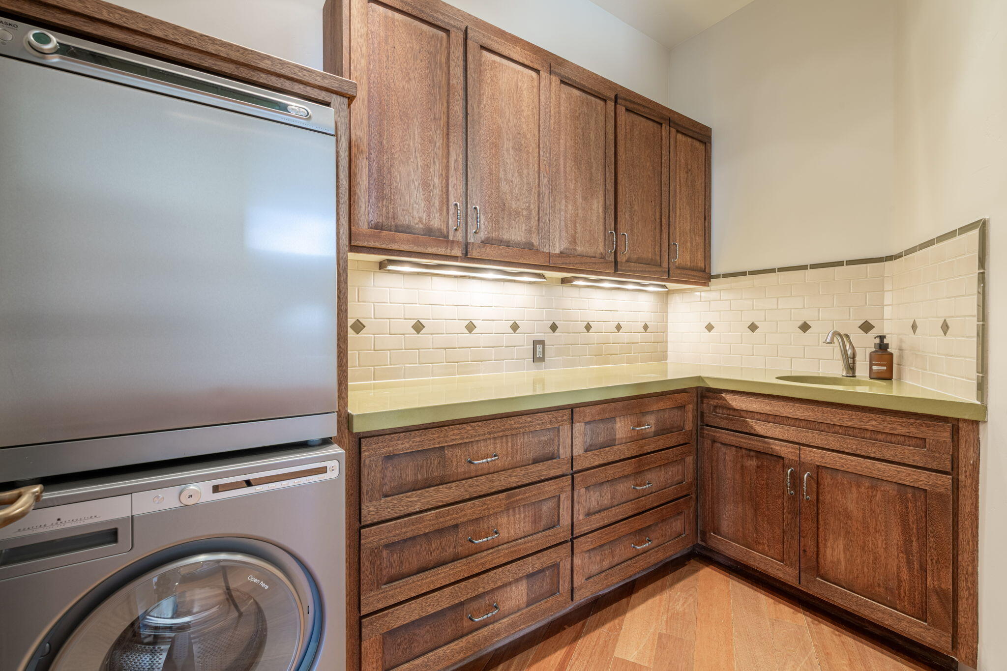 NORTHBRIDGE ESTATES - Residential