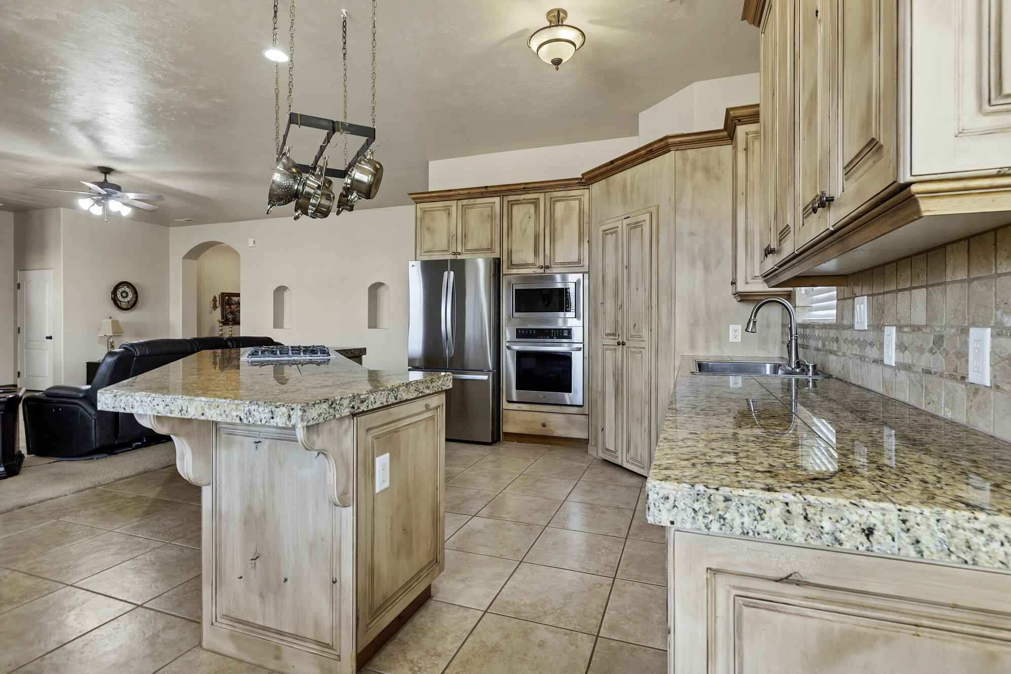 SHADOW MOUNTAIN - Residential