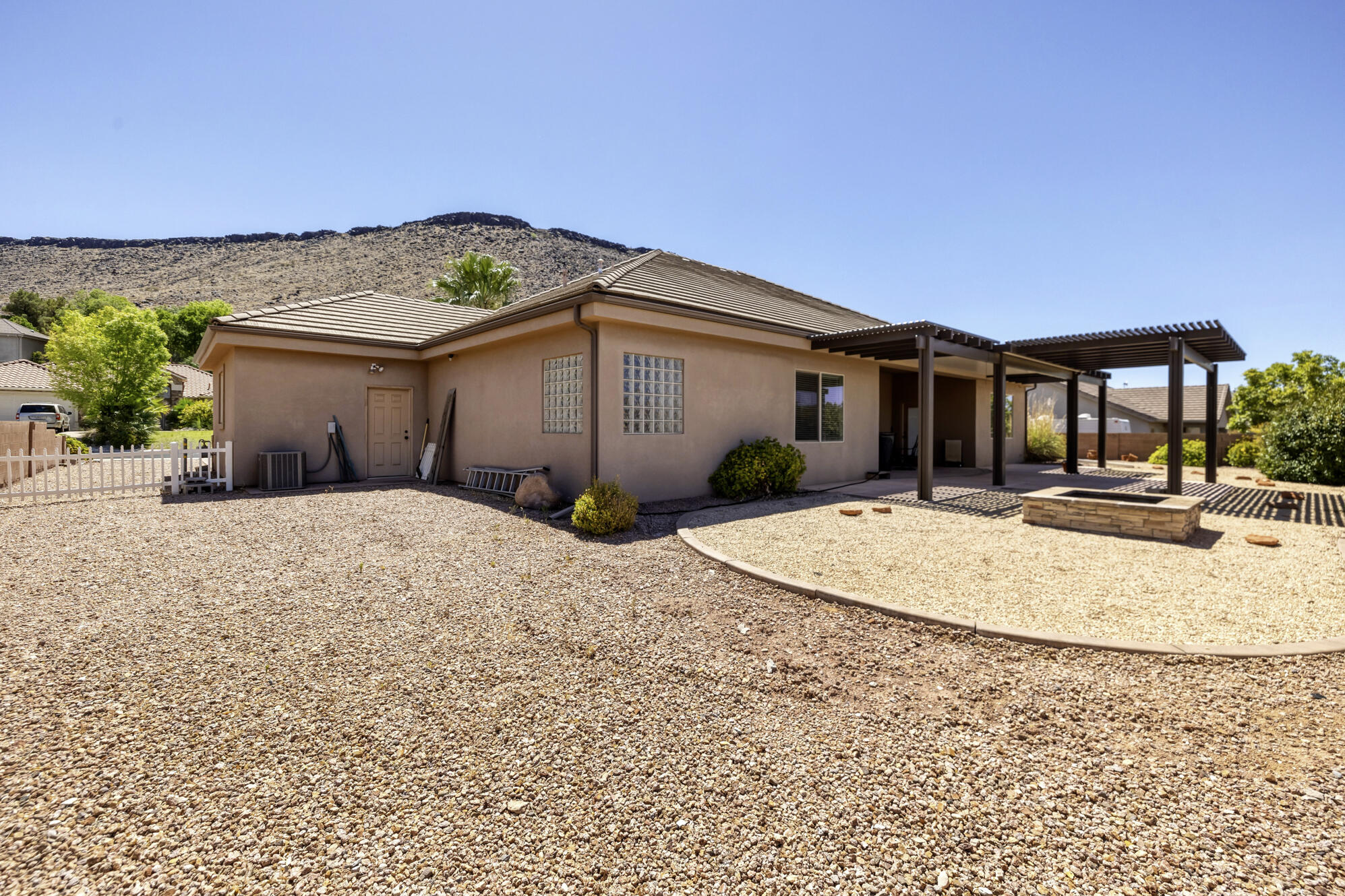 SHADOW MOUNTAIN - Residential