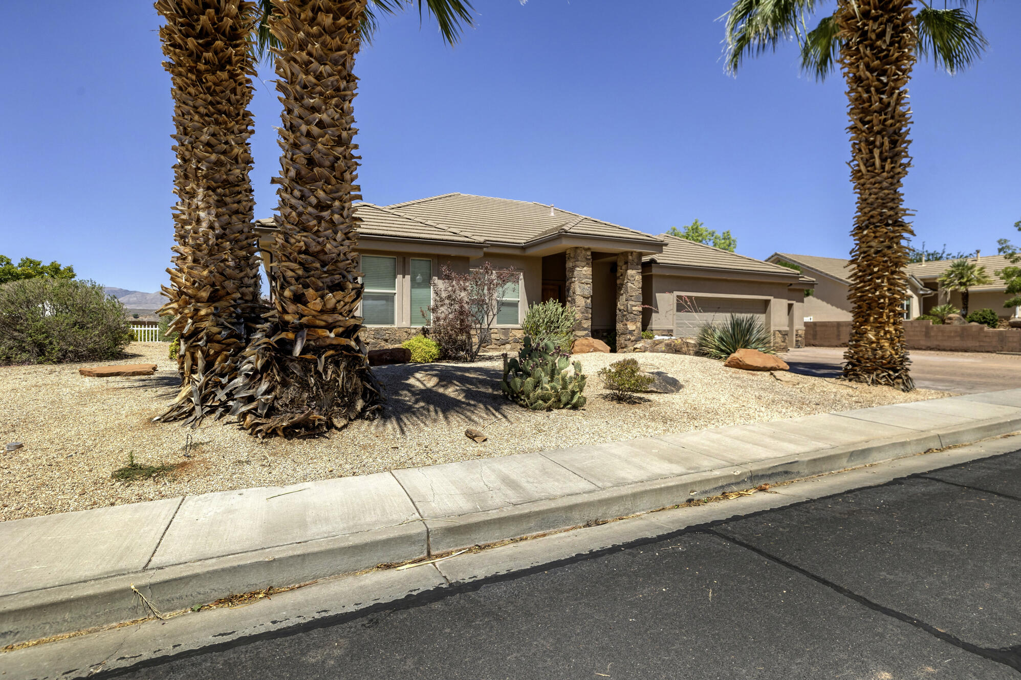 SHADOW MOUNTAIN - Residential