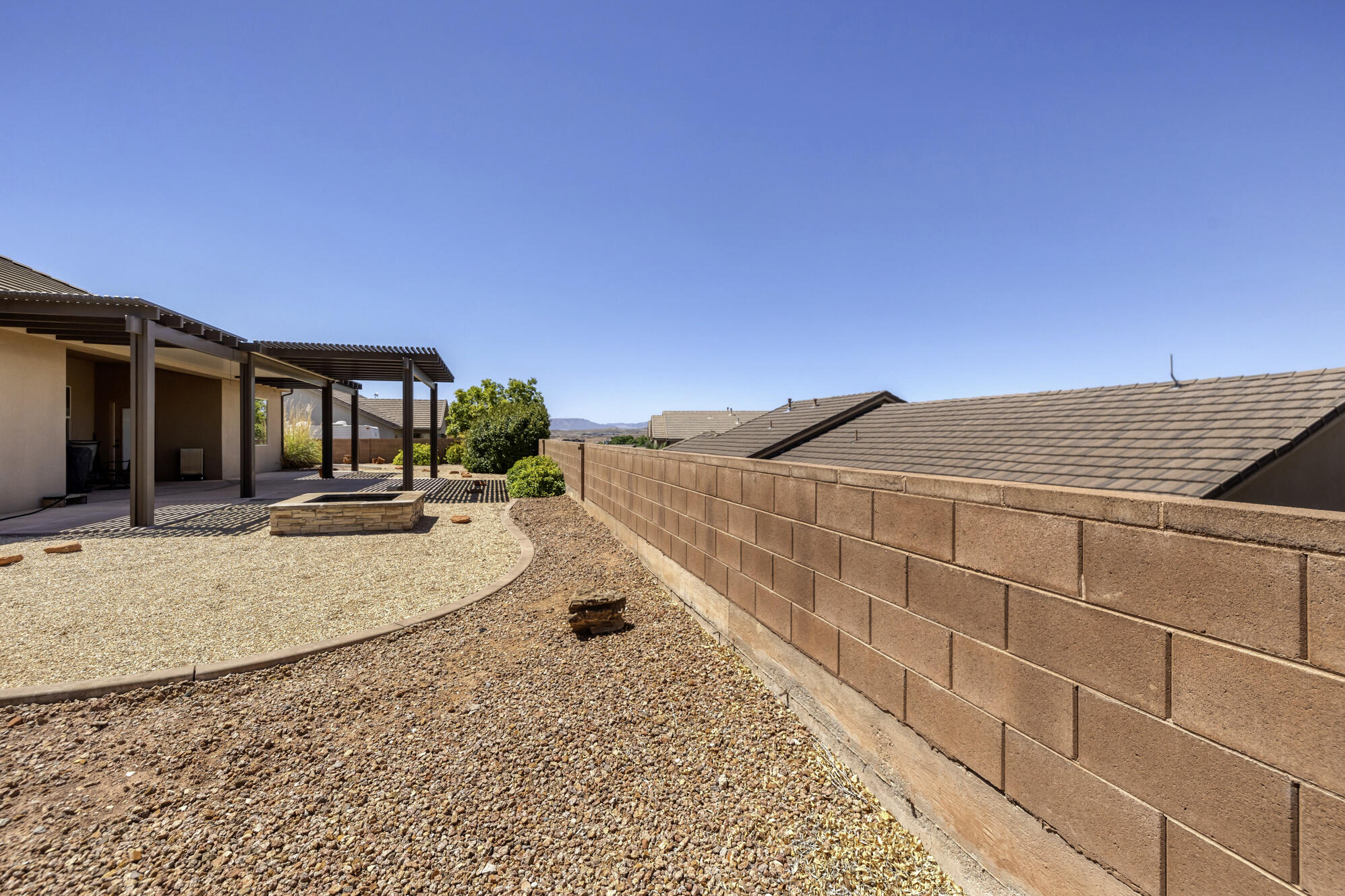 SHADOW MOUNTAIN - Residential