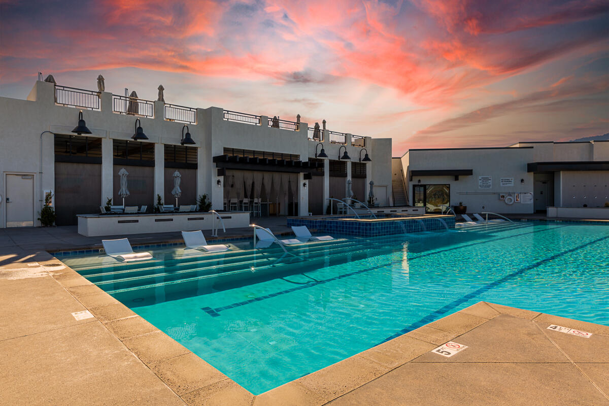 DESERT COLOR RESORT - Residential