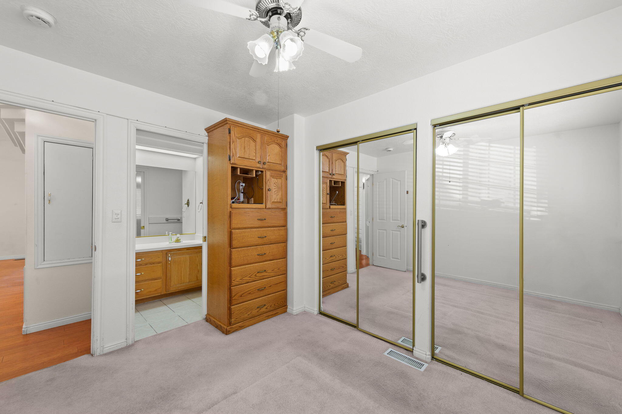 KINGS ROW ESTATES - Residential