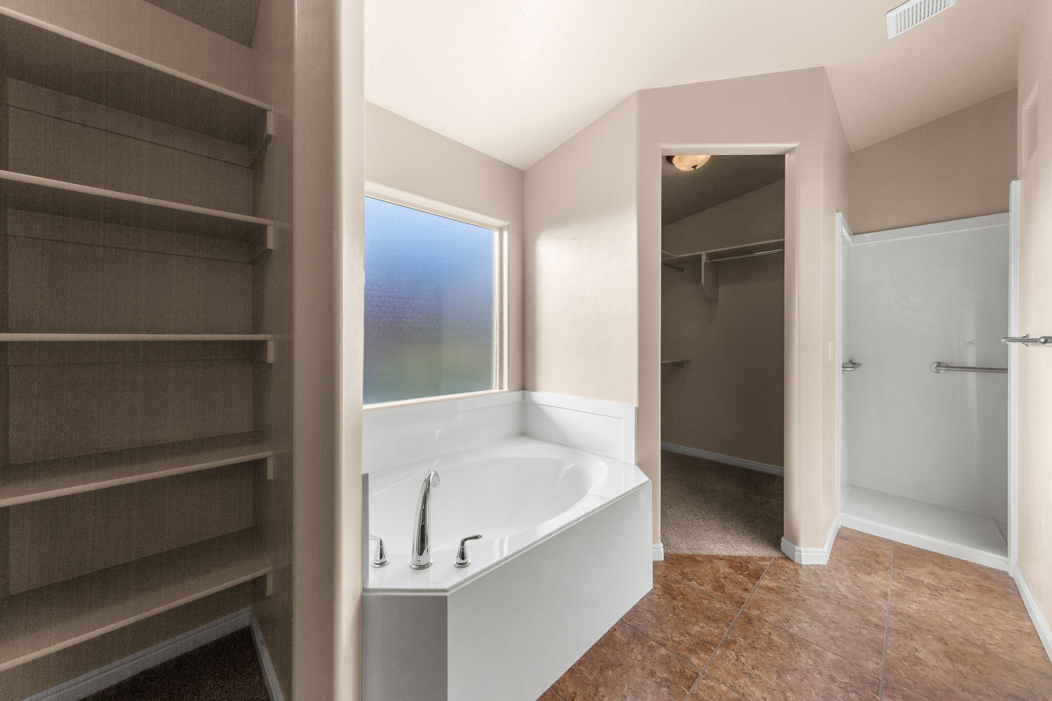 DESERT ROSE - Residential