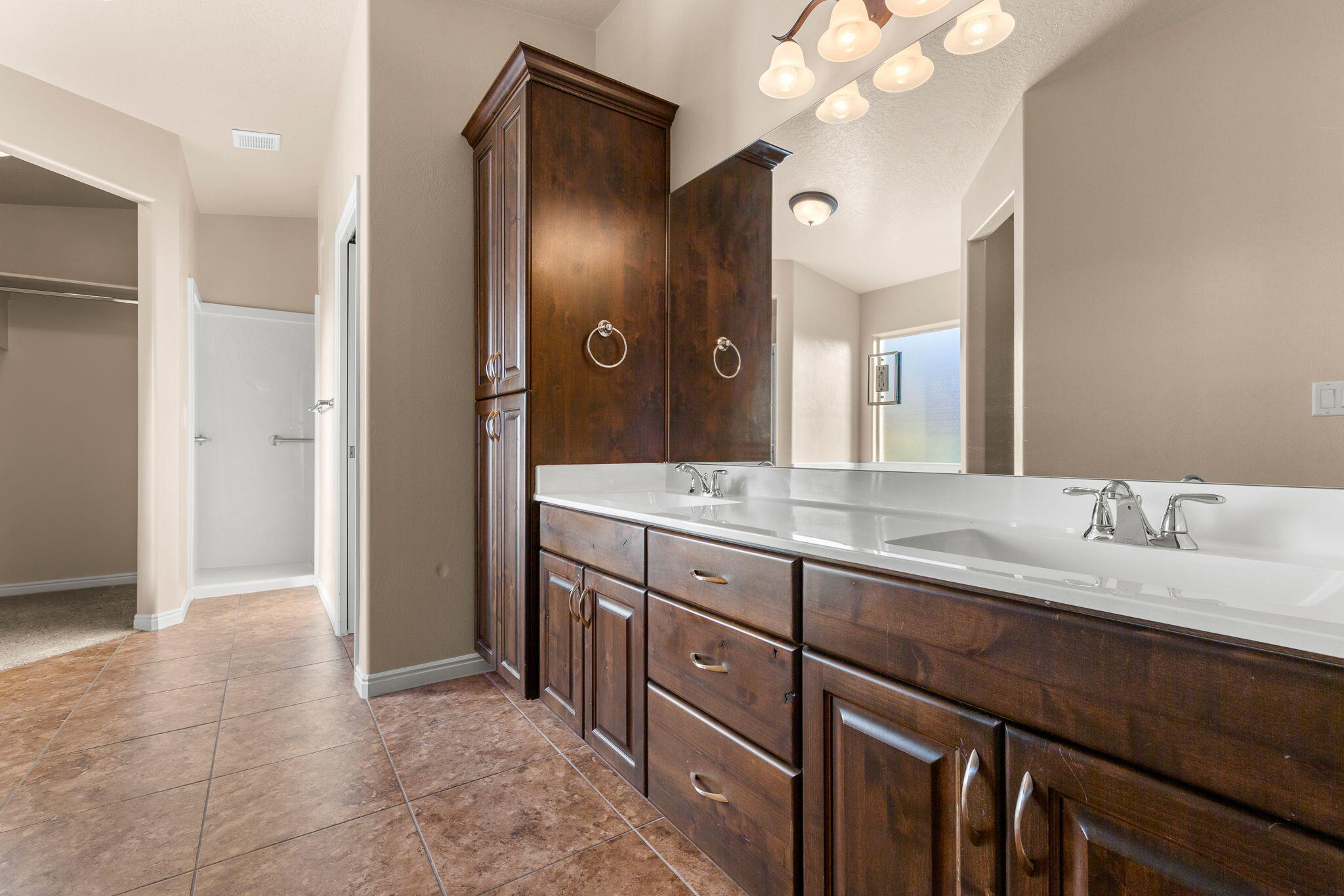 DESERT ROSE - Residential