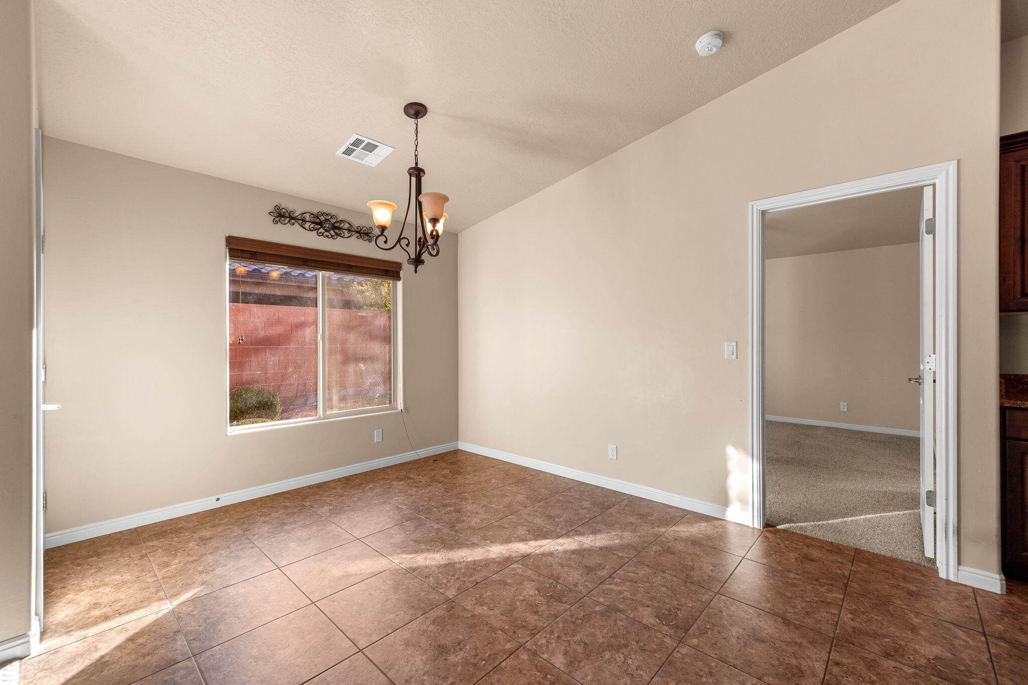 DESERT ROSE - Residential