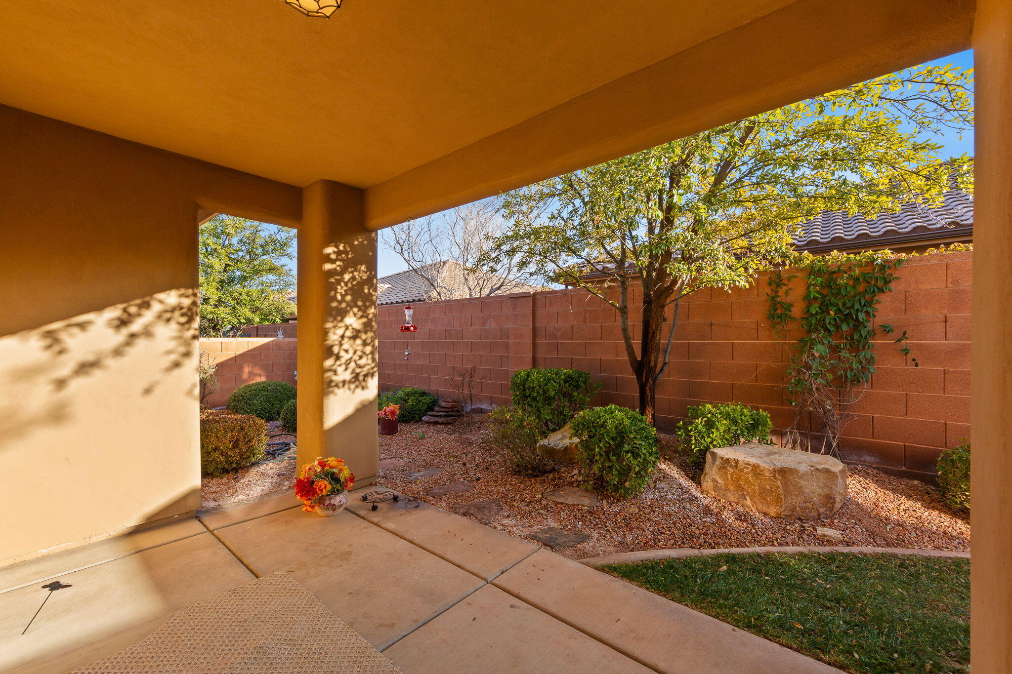 DESERT ROSE - Residential