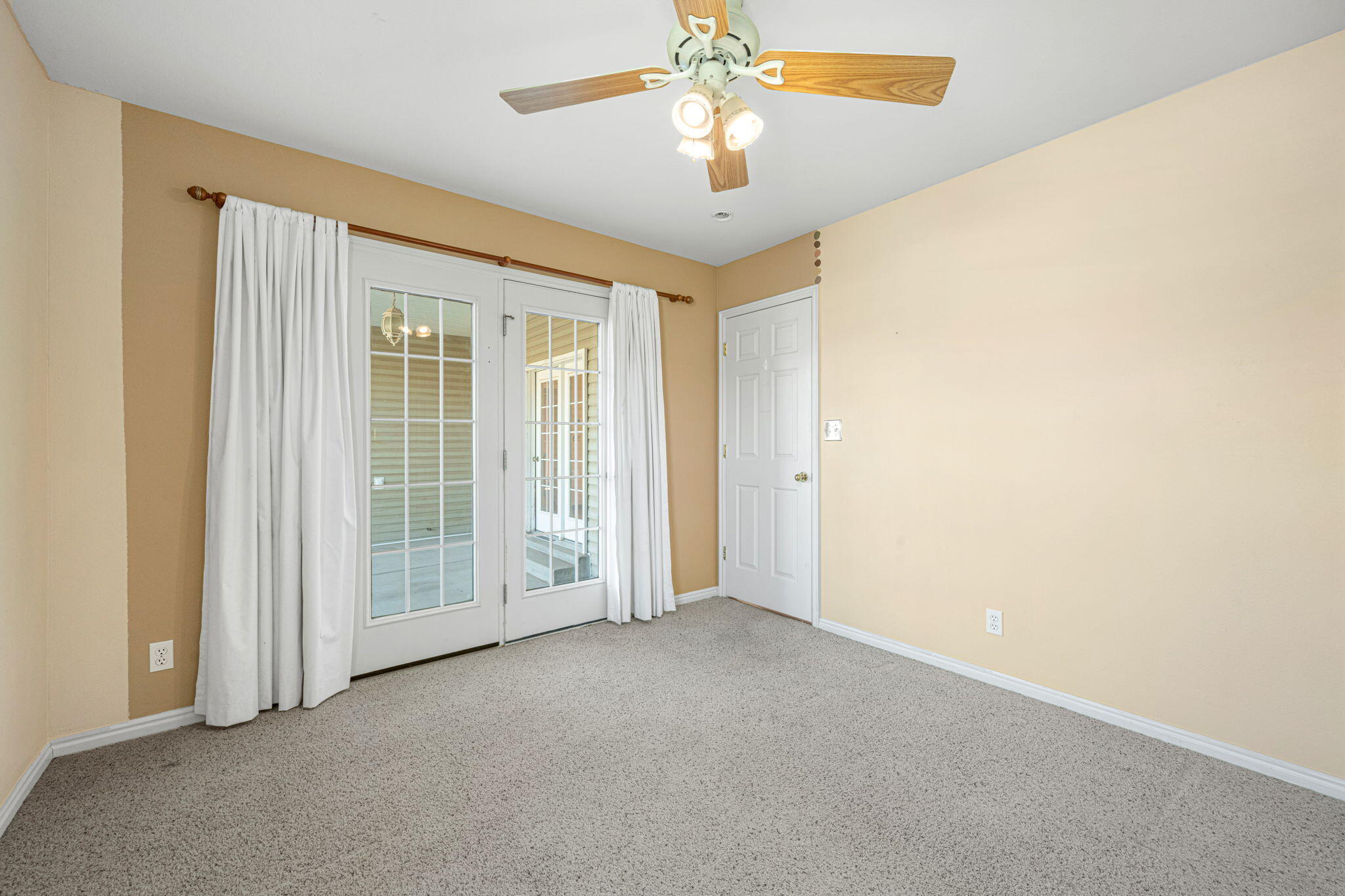 BLACKRIDGE RANCHES - Residential